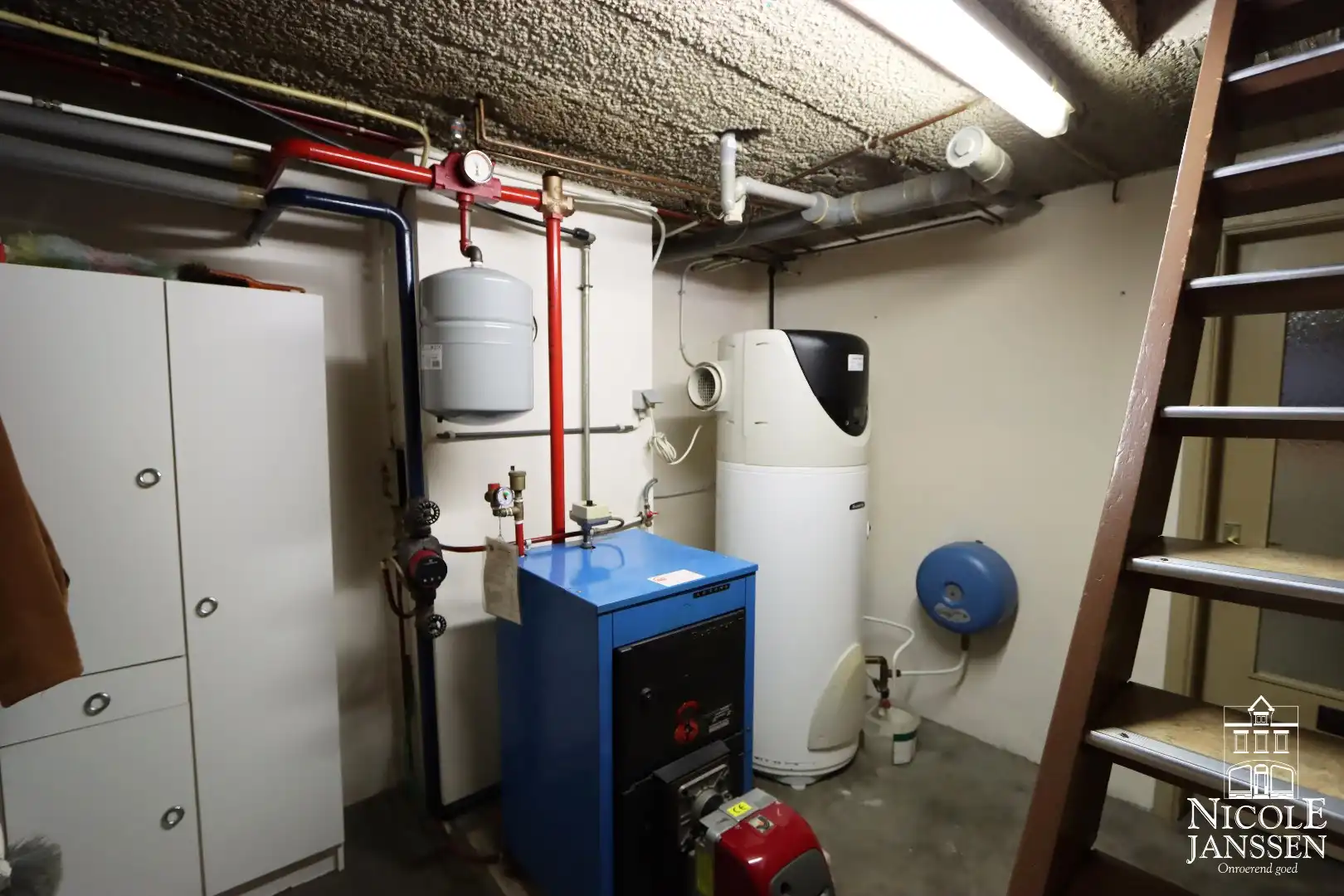 Verzorgde gezinswoning met mooie tuin in Geistingen foto 17