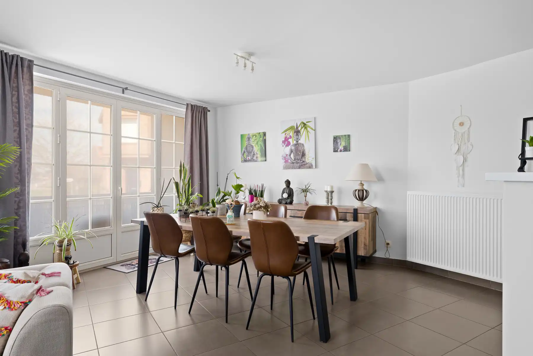 Lichtrijk en instapklaar wonen in hartje Wakken. foto 3