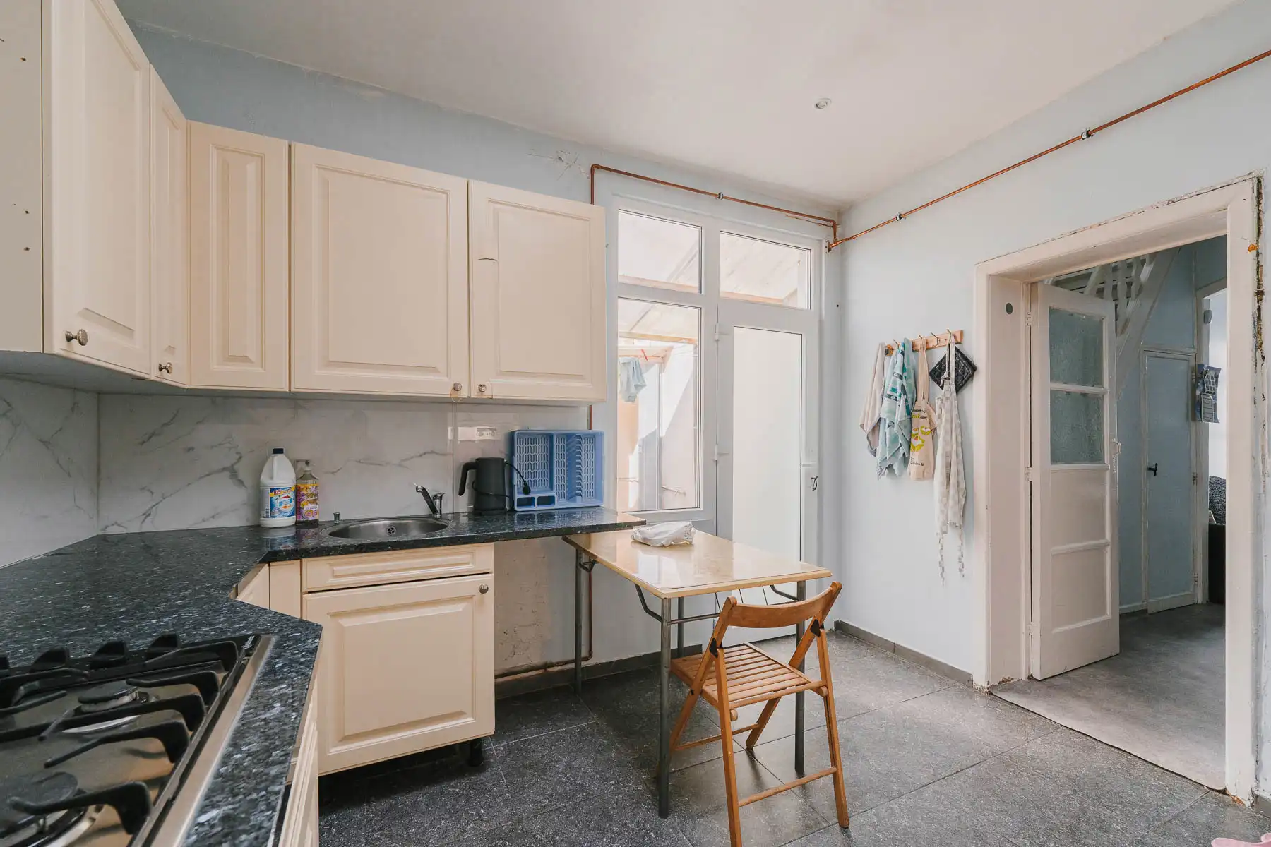Karaktervol renovatieproject met garage te Mechelen foto 10
