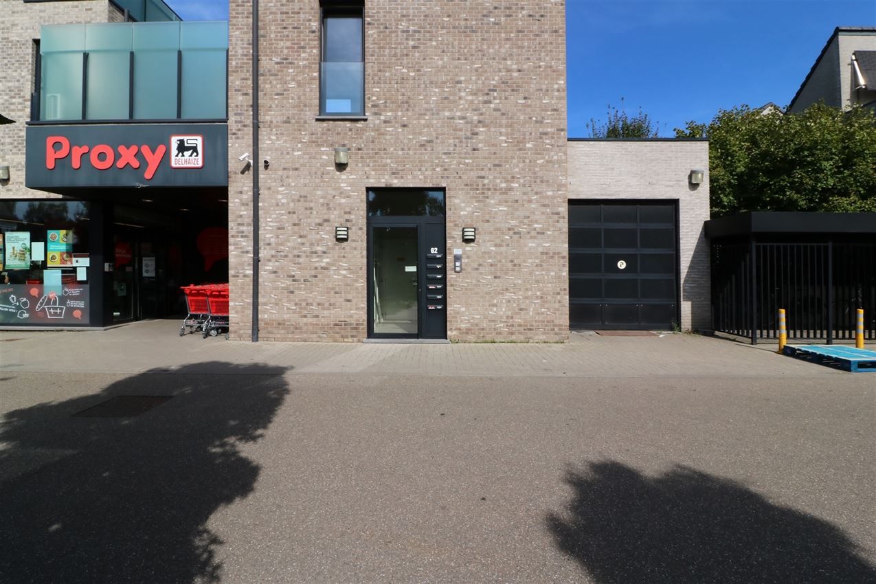 Zonnig appartement met ruim terras, twee slaapkamers in centrum foto 30