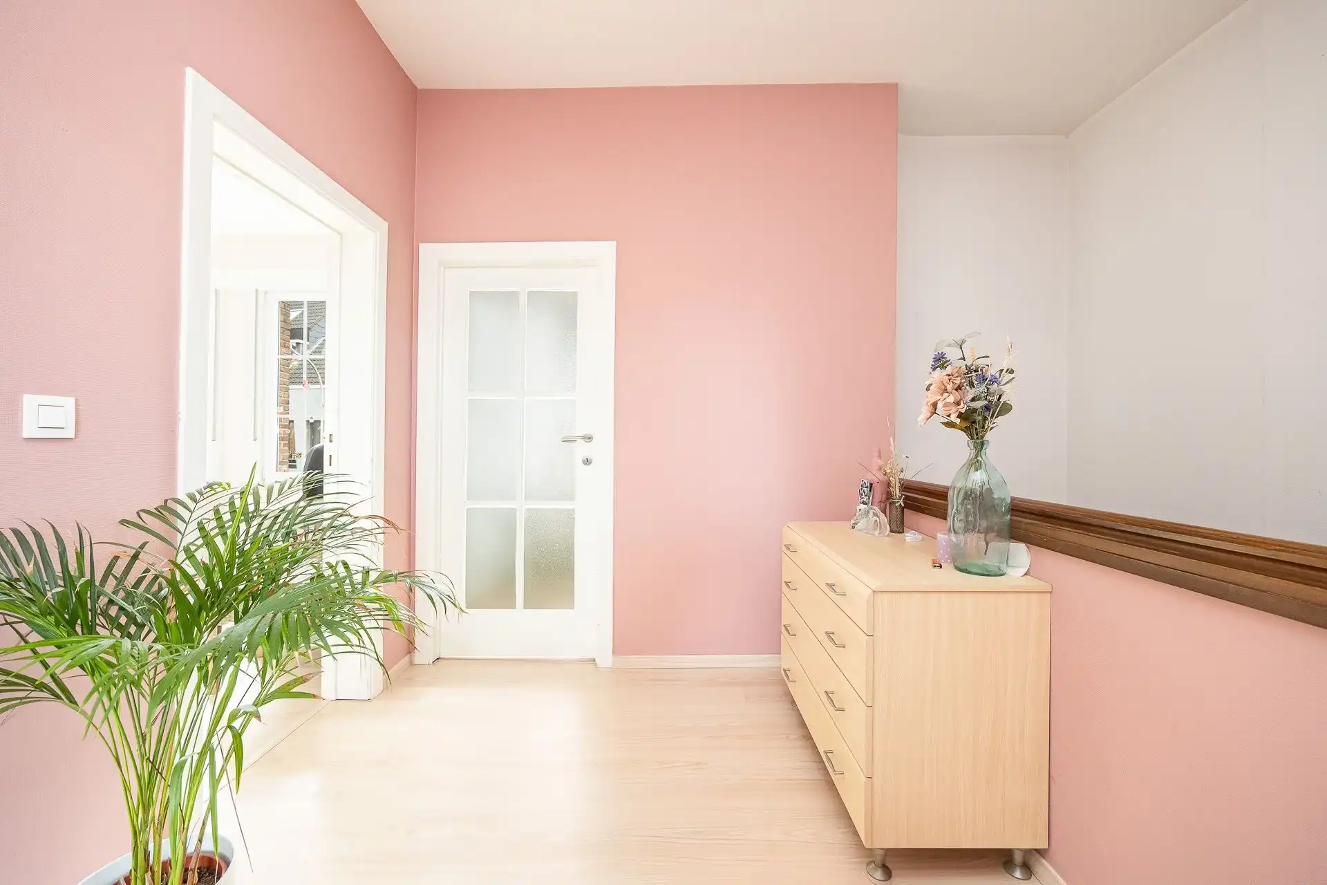 Sterk opgewaardeerde Apothekerswoning met 4 slaapkamers foto 10