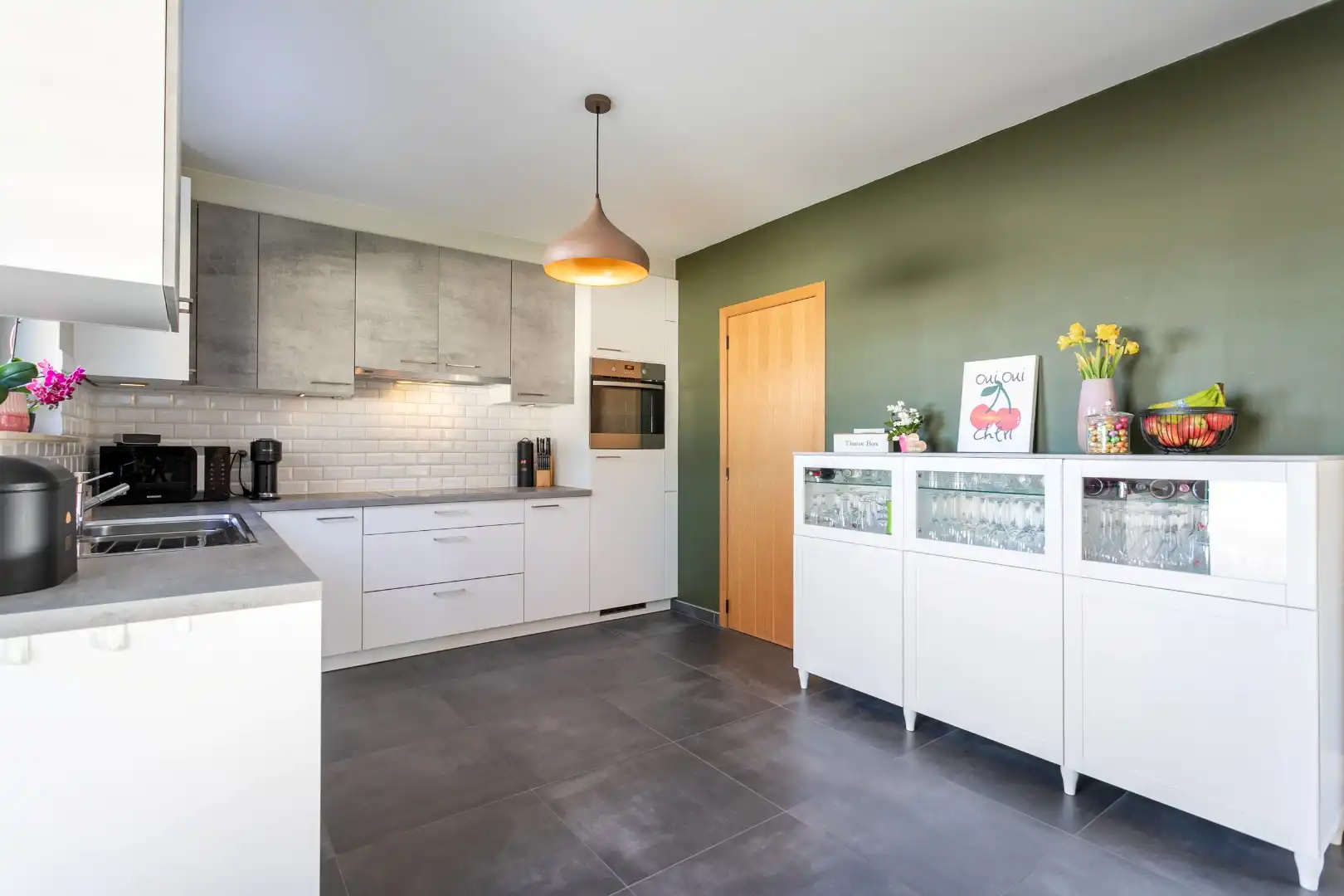 Vrijstaande woning met 4 slpks, zuidgerichte tuin en garage foto 13