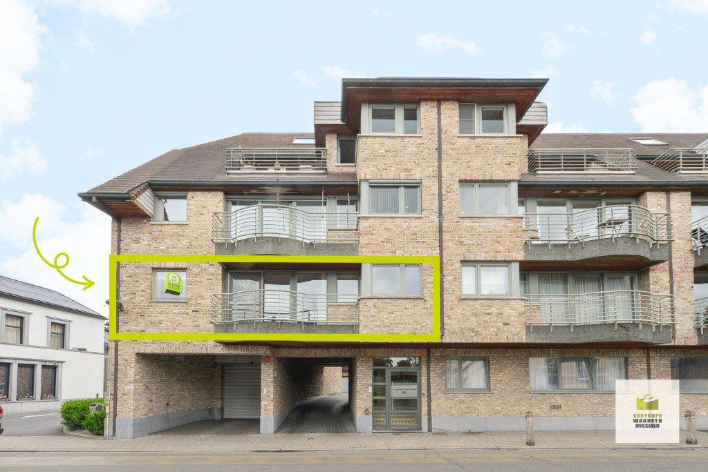 Ruim appartement met 2 slaapkamers, terras en garage in centrum Wingene foto 2