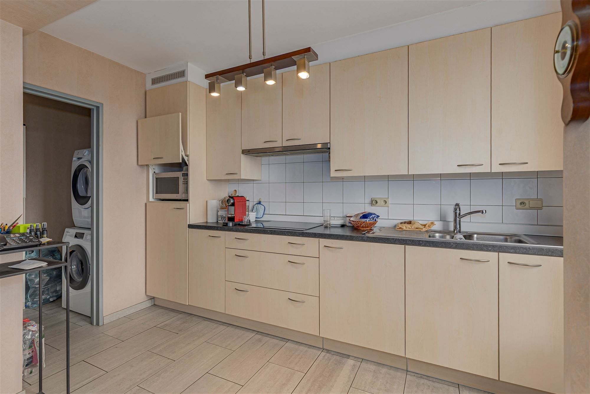 Recent appartementsgebouw met 5 appt + garage in Merksem foto 17