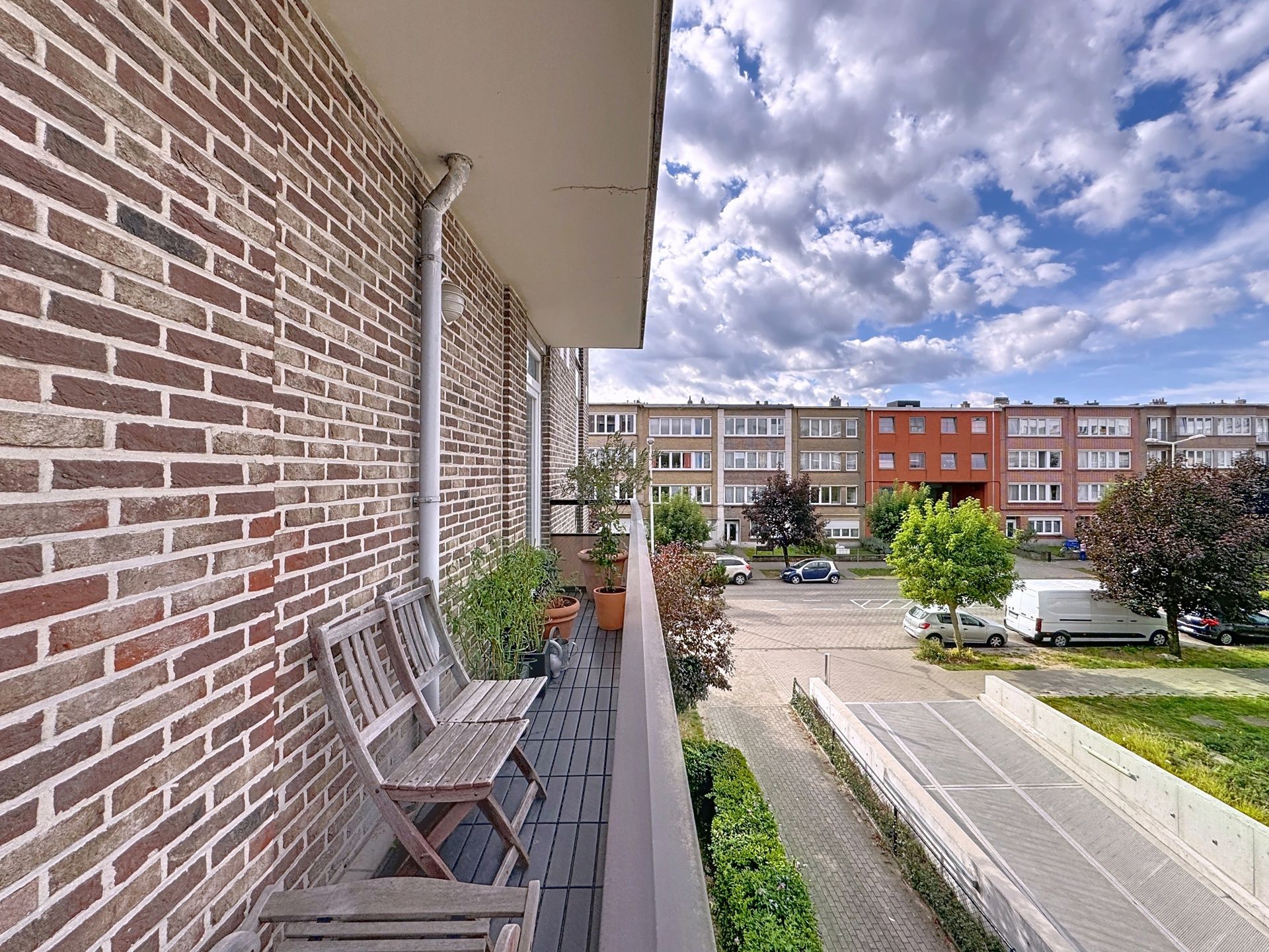 Appartement 3 slpk. met 2 terrassen, kelder en parking foto 4