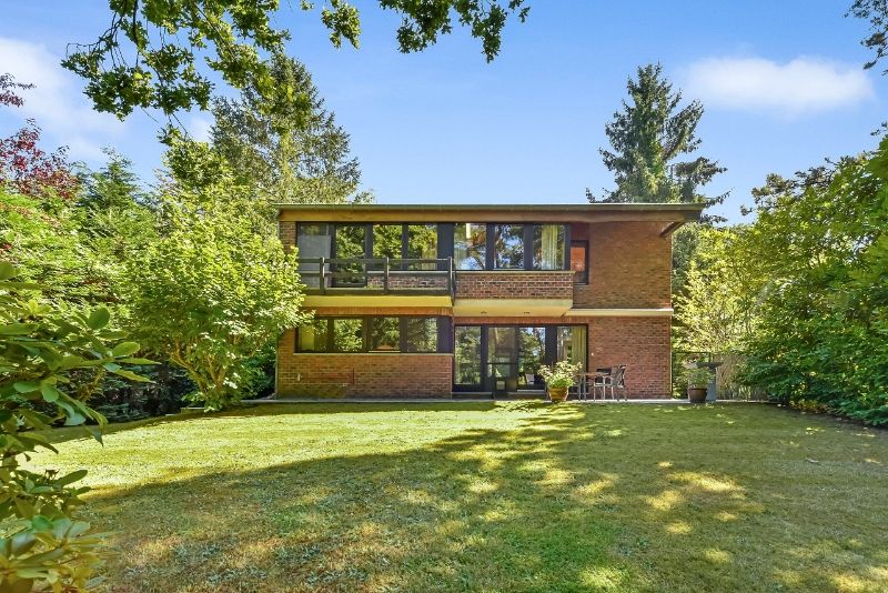 Zeer rustig gelegen villa van 245m² in moderne stijl op 14 are palende aan golfdomein foto 22