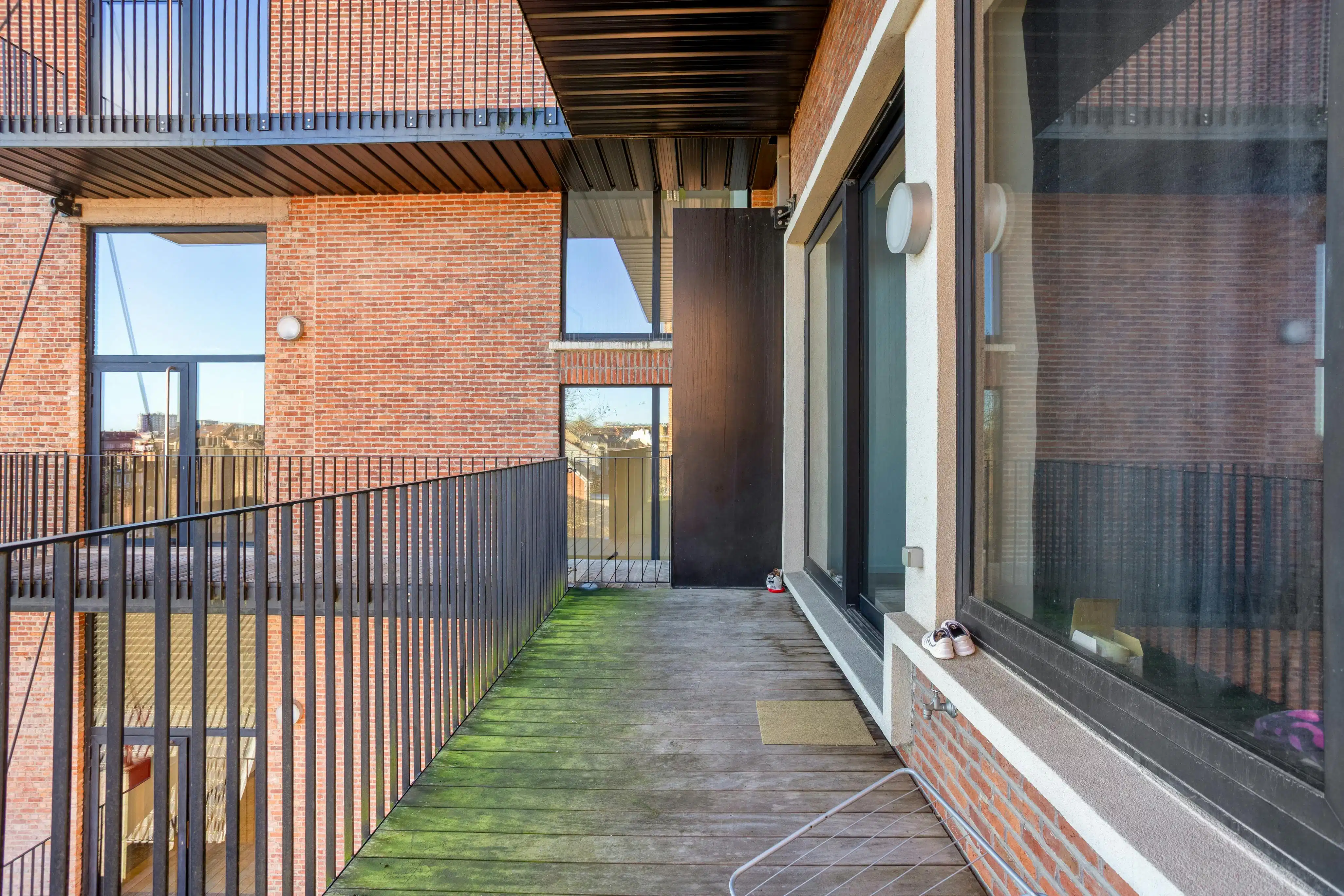 Loft-appartement één slaapkamer in voormalig fabrieksgebouw foto 12