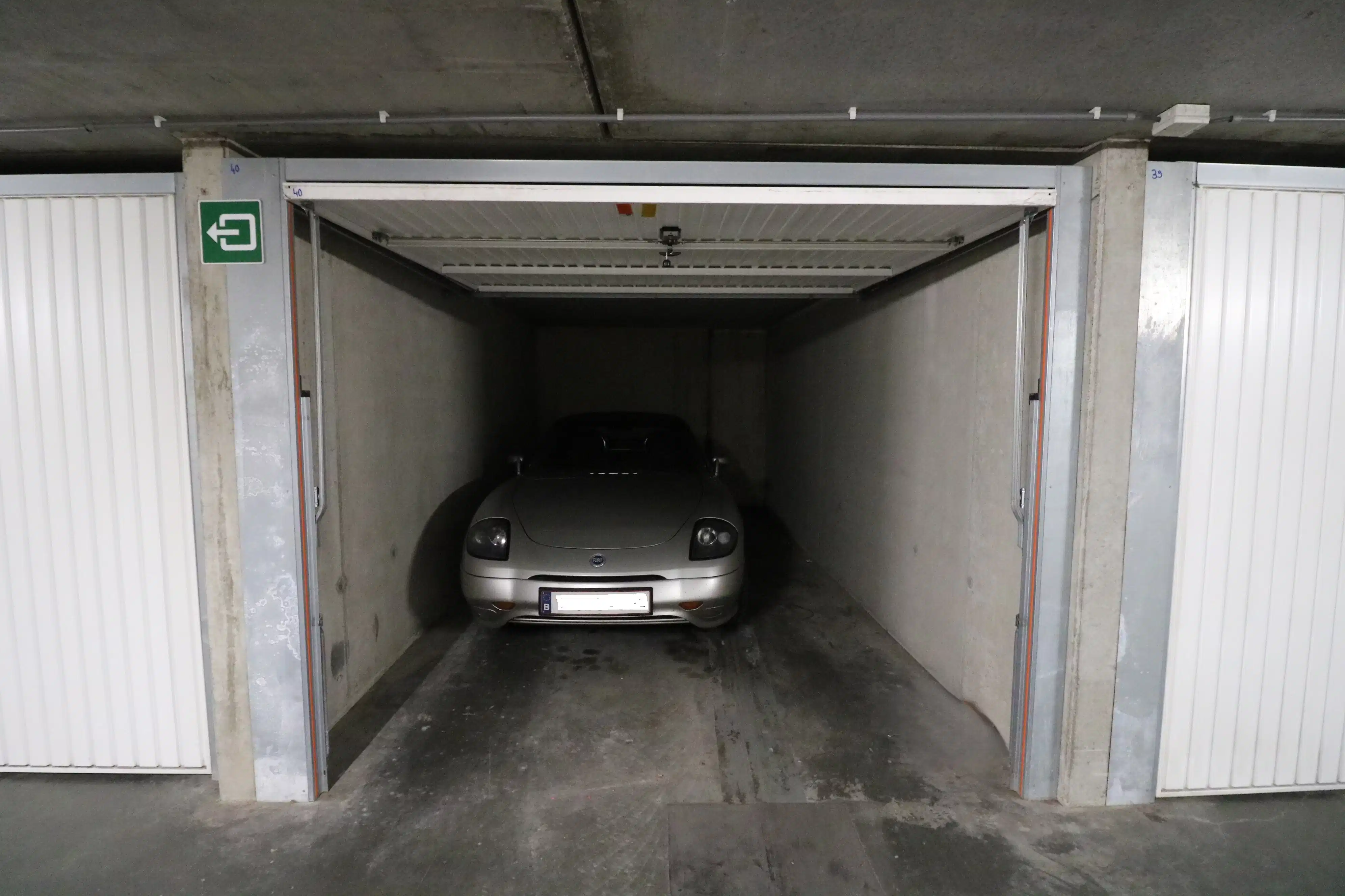 Gesloten garagebox in het centrum van Blankenberge. foto 2