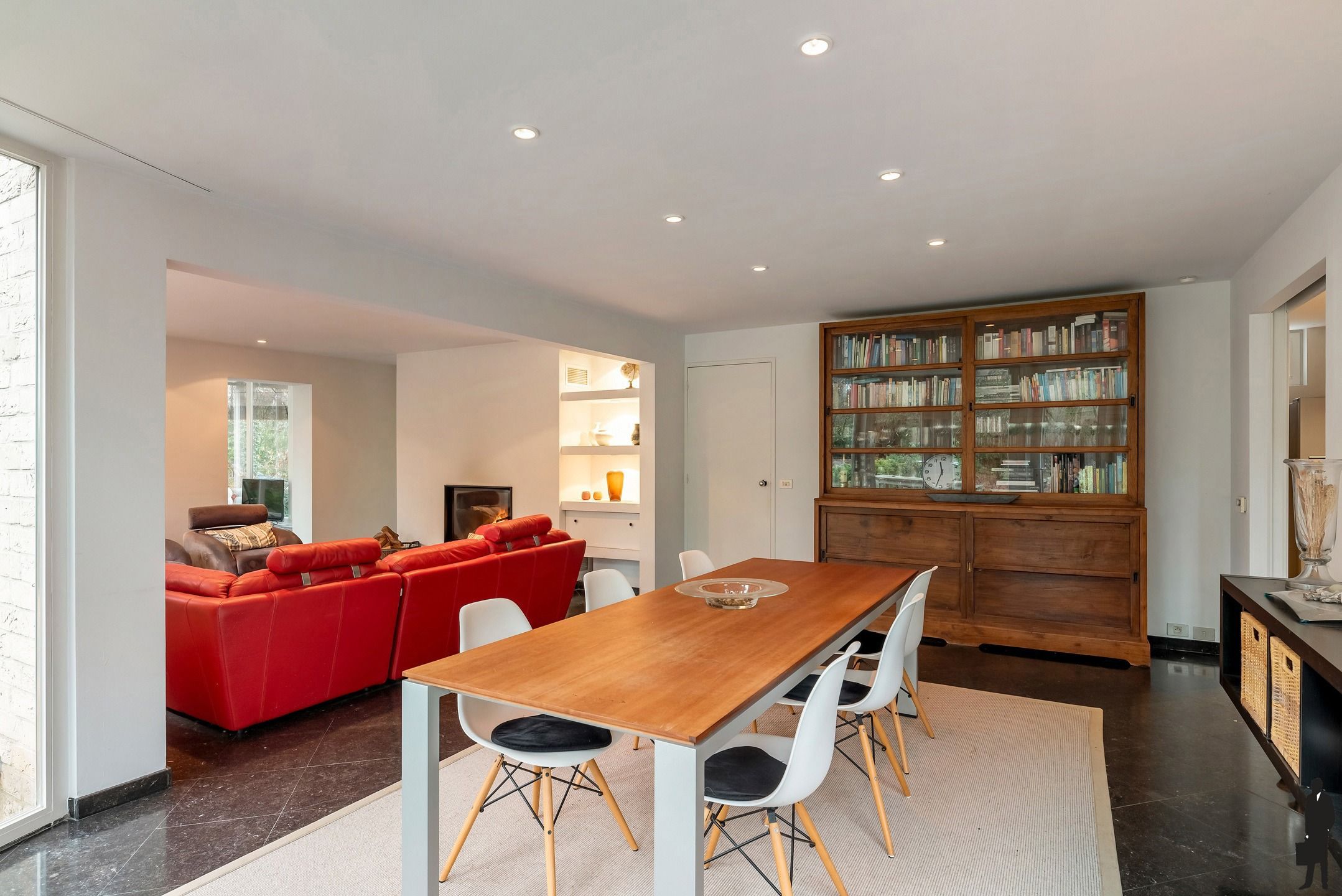 Woning met zwembad op zuidgericht perceel van ca. 2145 m² foto 10