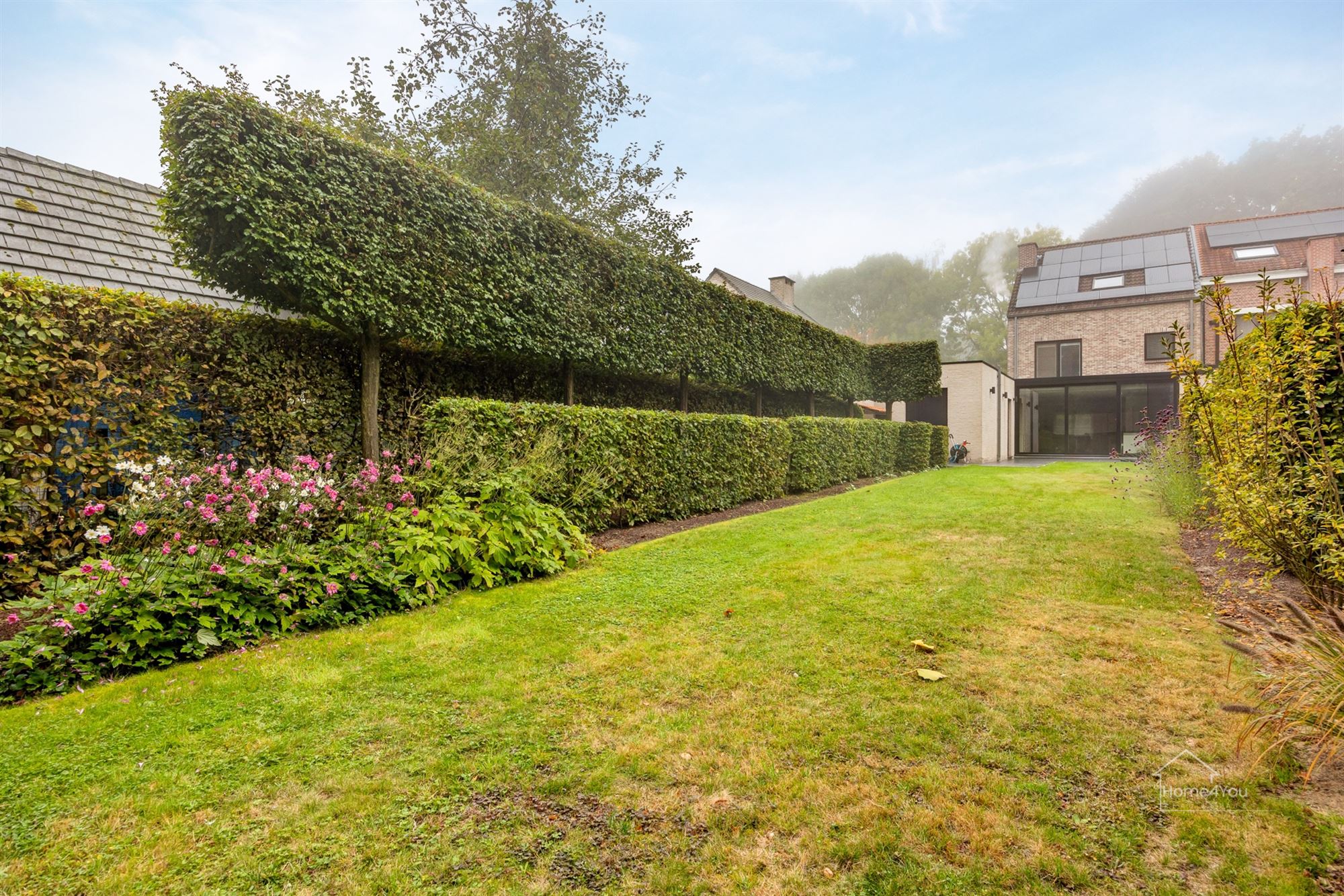 Instapklare gezinswoning met 4 slaapkamers en tuin foto 7