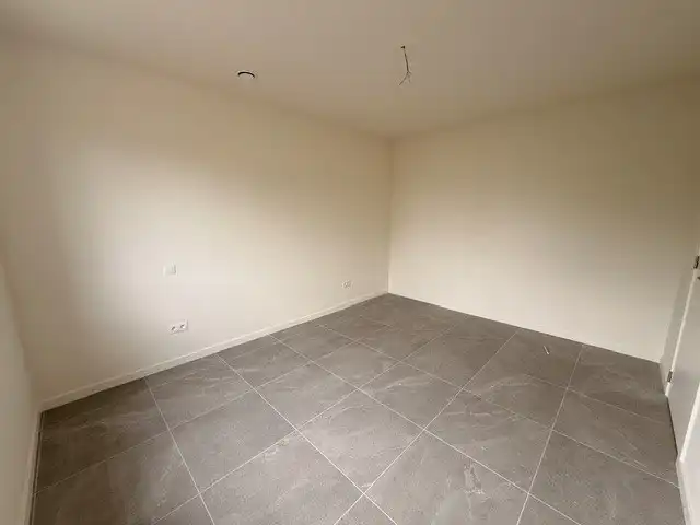Halfopen nieuwbouwwoning met 4 slaapkamers gelegen te Opitter. foto 11