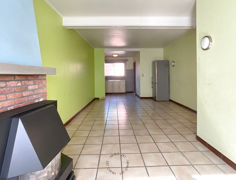 Woning met 2 slaapkamers en koer in het centrum van Sint-Gillis-Waas foto 2