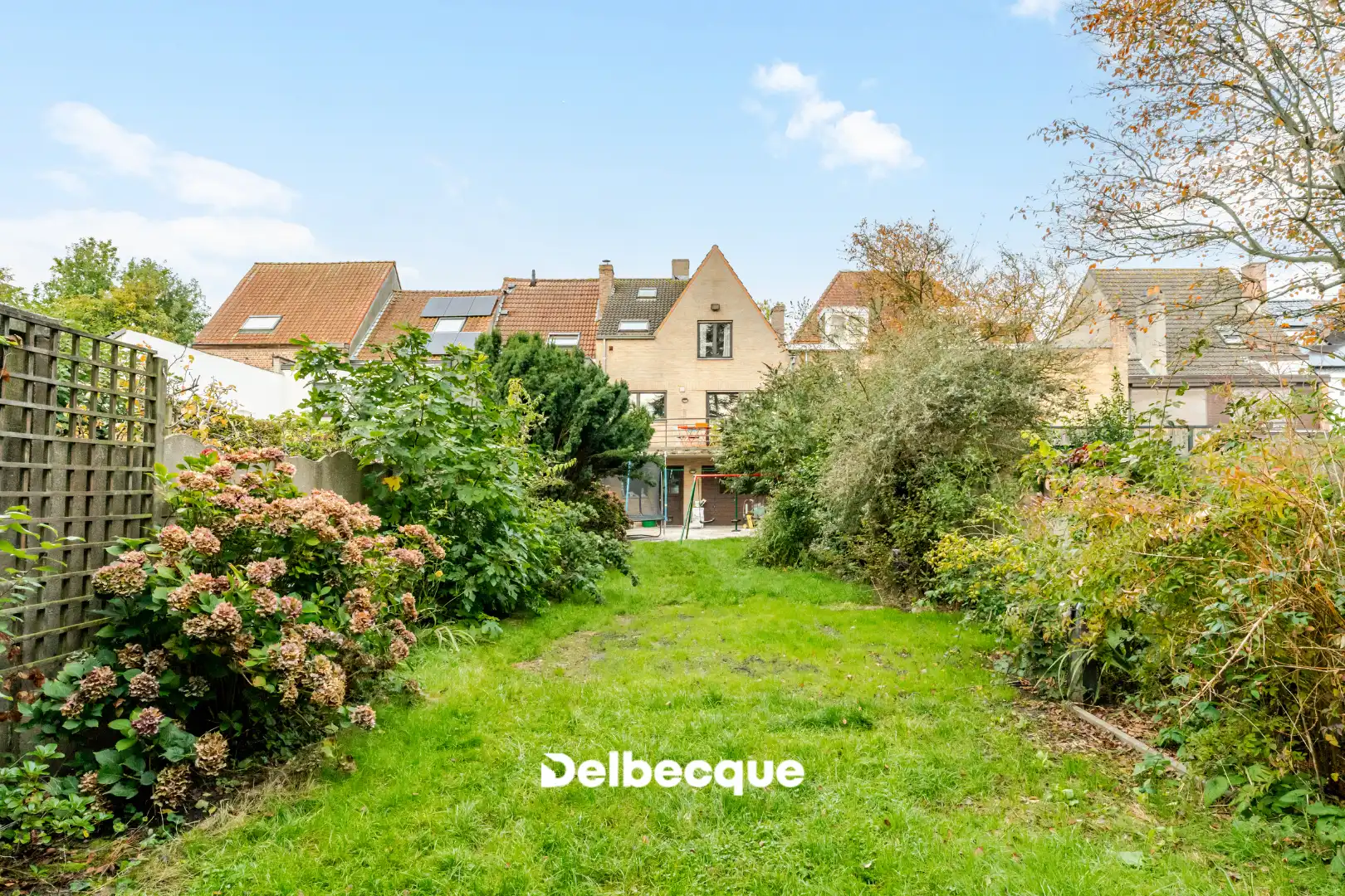 Instapklare bel-étage woning met garage en riante tuin op toplocatie in Assebroek foto 9