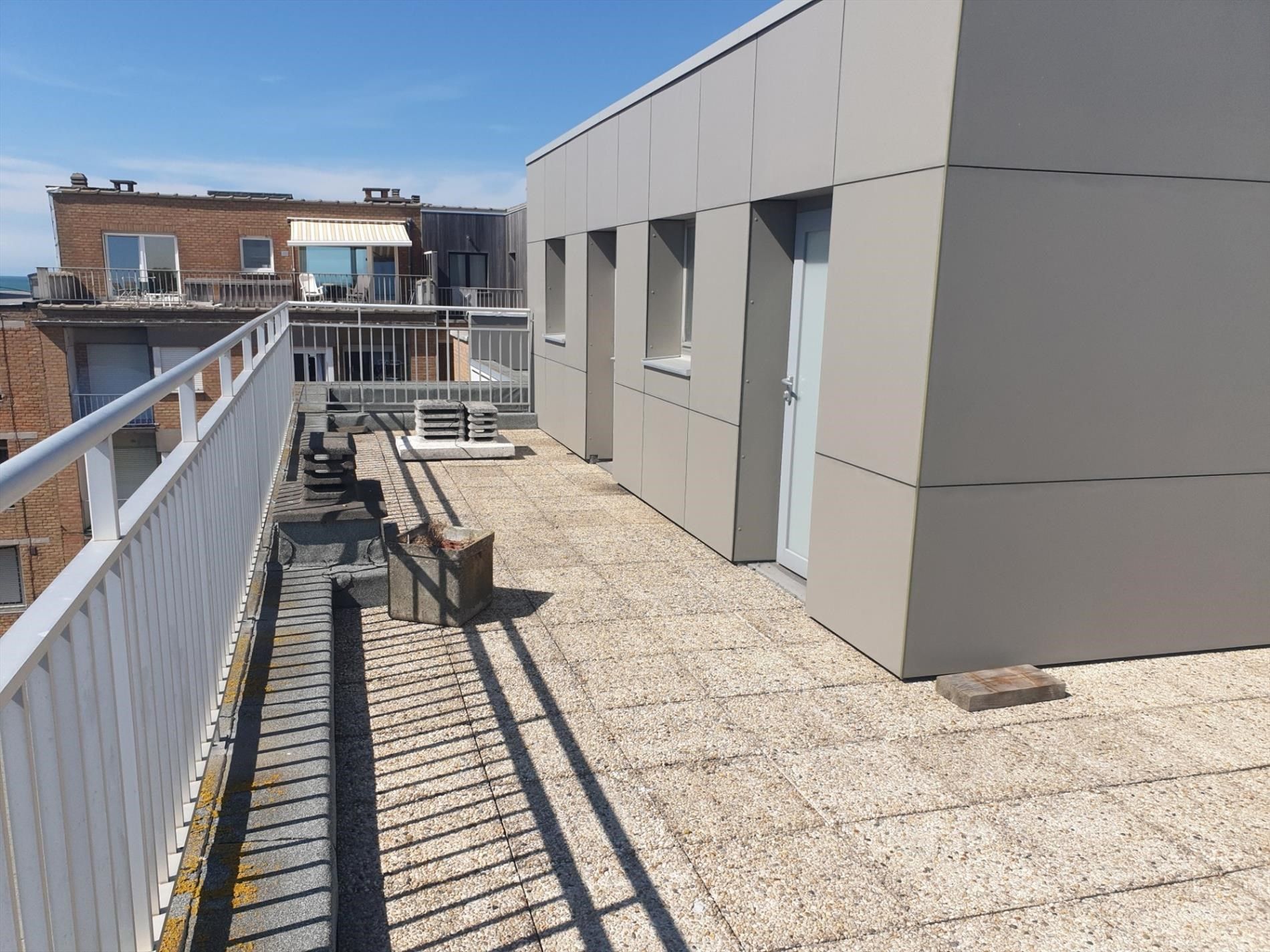 PRACHTIG PENTHOUSE  APPARTEMENT MET PANORAMISCH ZEEZICHT / PENTHOUSE APPARTEMENT AVEC VUE PANORAMIQUE SUR MER ET DUNES foto 4