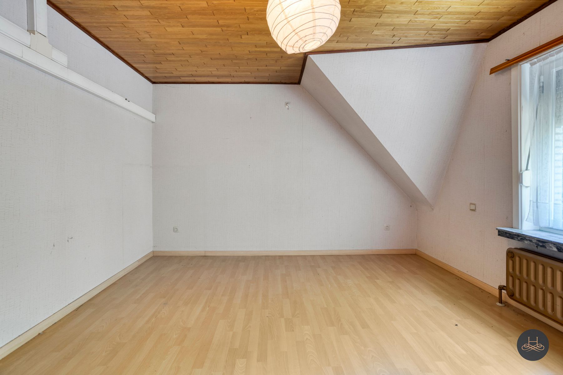 Rustig en residentieel gelegen renovatiewoning in het groen foto 17