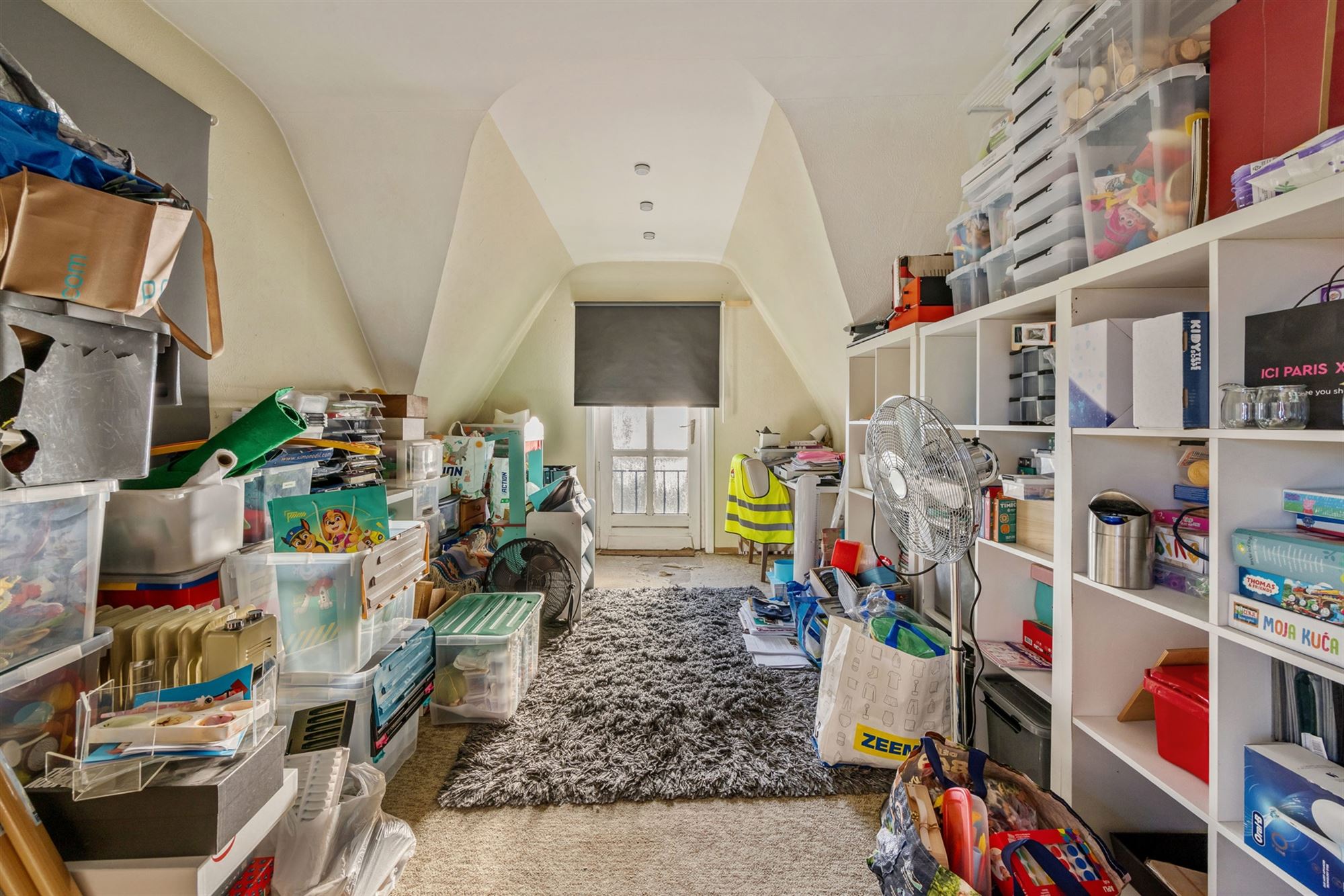 CHARMANTE,DEELS GERENOVEERDE WONING , GEEN RENOVATIEPLICHT !  foto 14