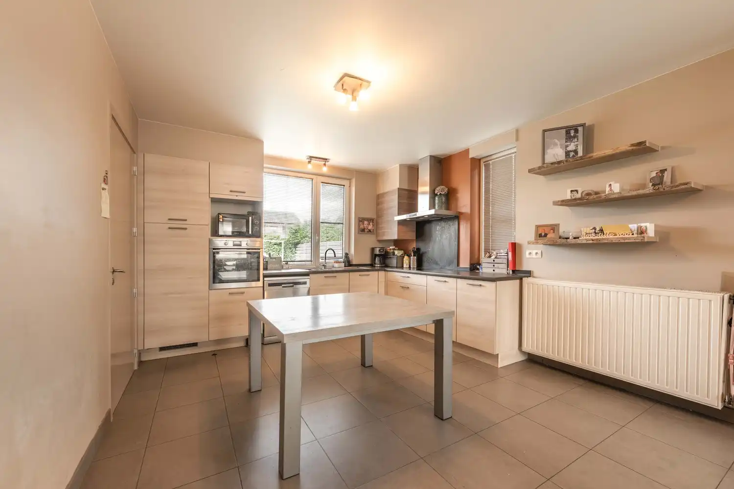 Halfopen woning te Ruiselede. foto 6