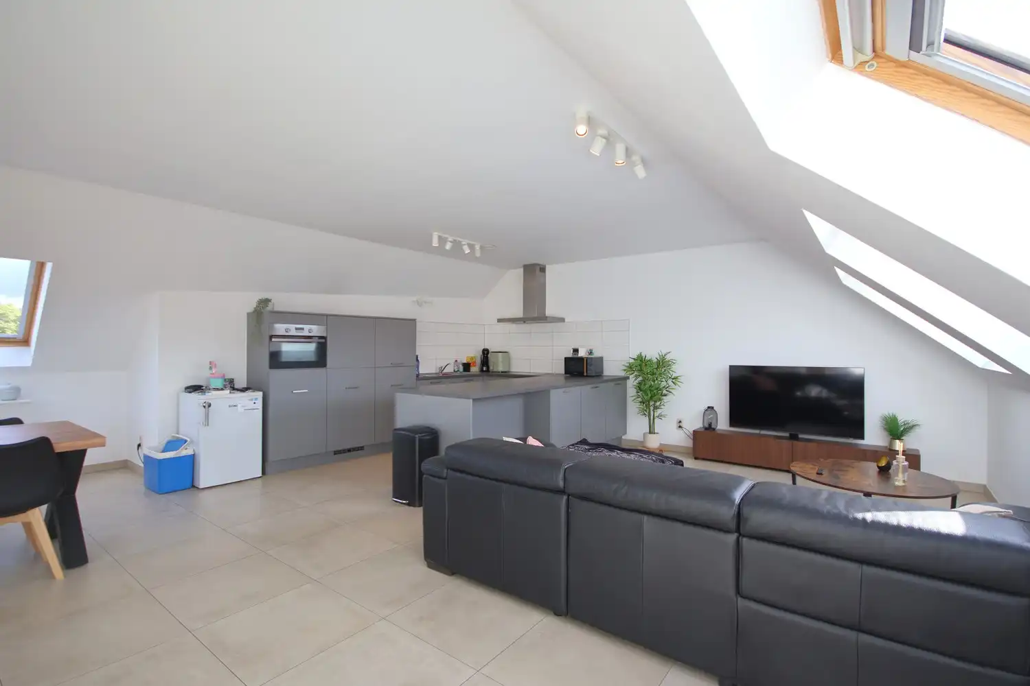 Dakappartement met 3 slaapkamers in het rustig gelegen Heers foto 9