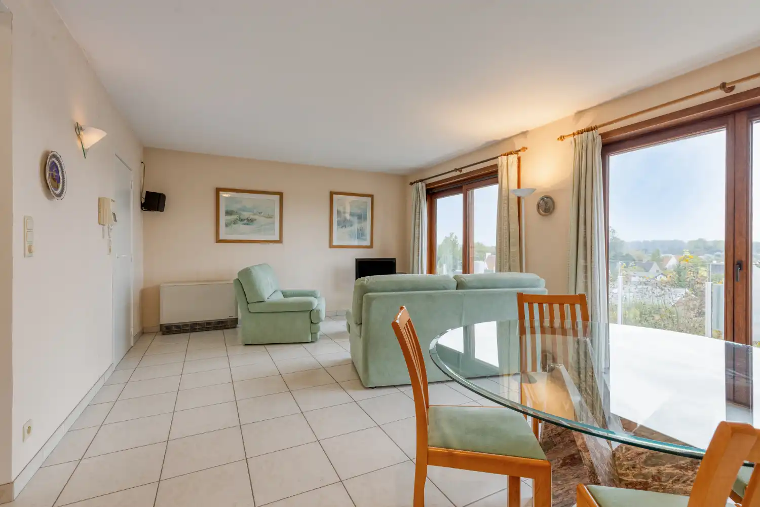 Appartement met zonnig terras, ruime zolderkamer en prachtig zicht! foto 2