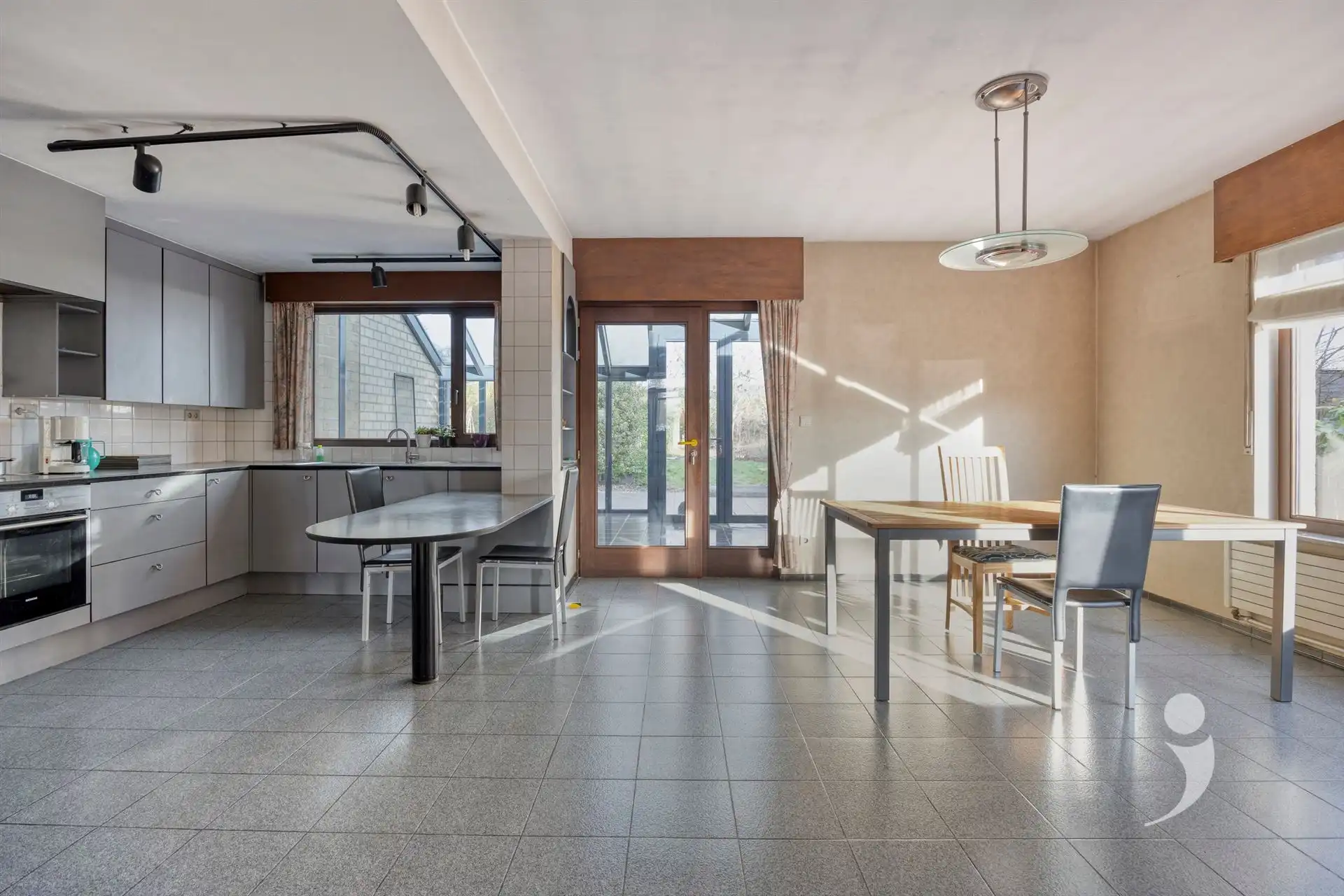 Karaktervolle architectenwoning met zonnige tuin van 10 are foto 10