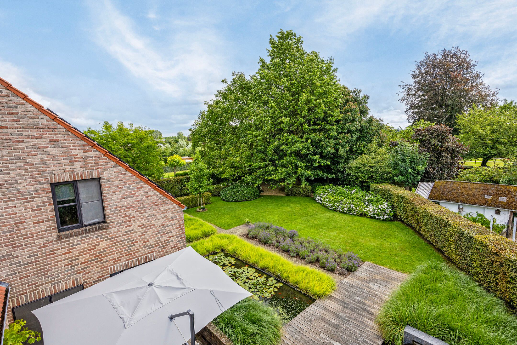 Unieke woning met schitterende tuin foto 21