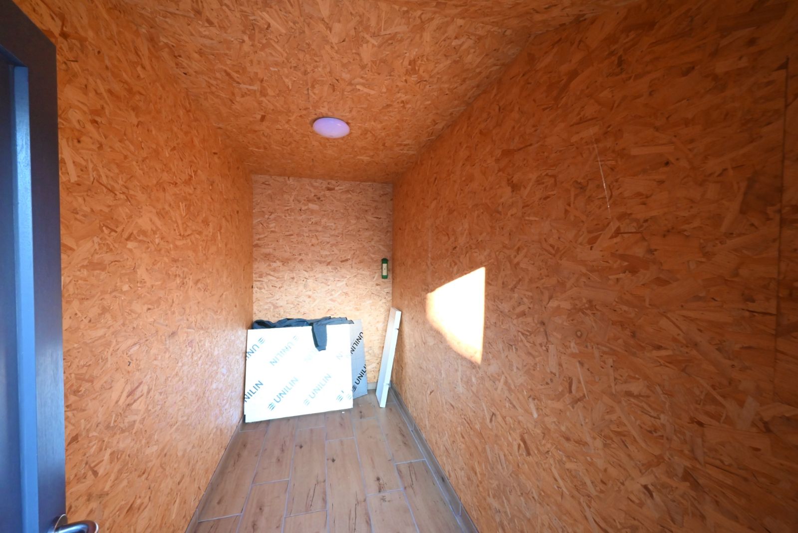 Gerenoveerde woning met centrale ligging in Emelgem! foto 18