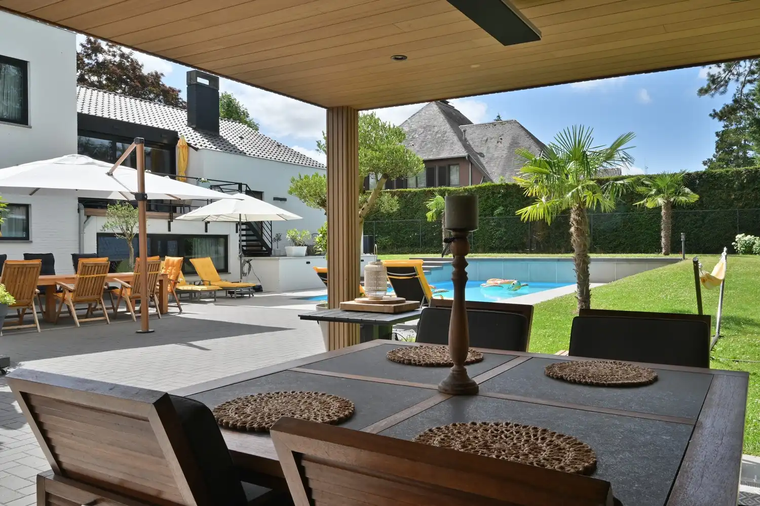 Exclusieve kantoorvilla met zwembad & poolhouse foto 12