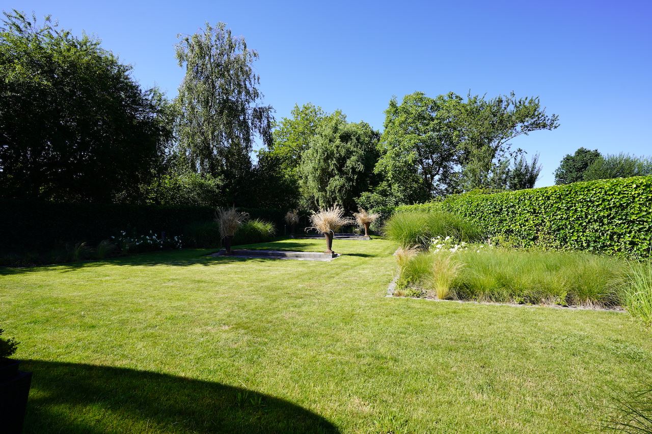 Het stereotiepe denkbeeld die we over een woning hebben, gaat niet op voor deze eigendom! foto 11