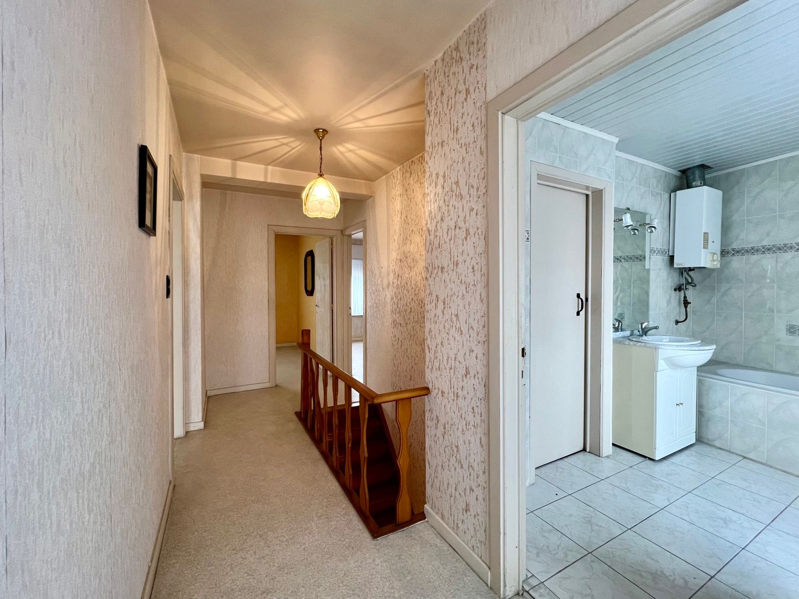 Solide woning met gunstige ligging foto 18