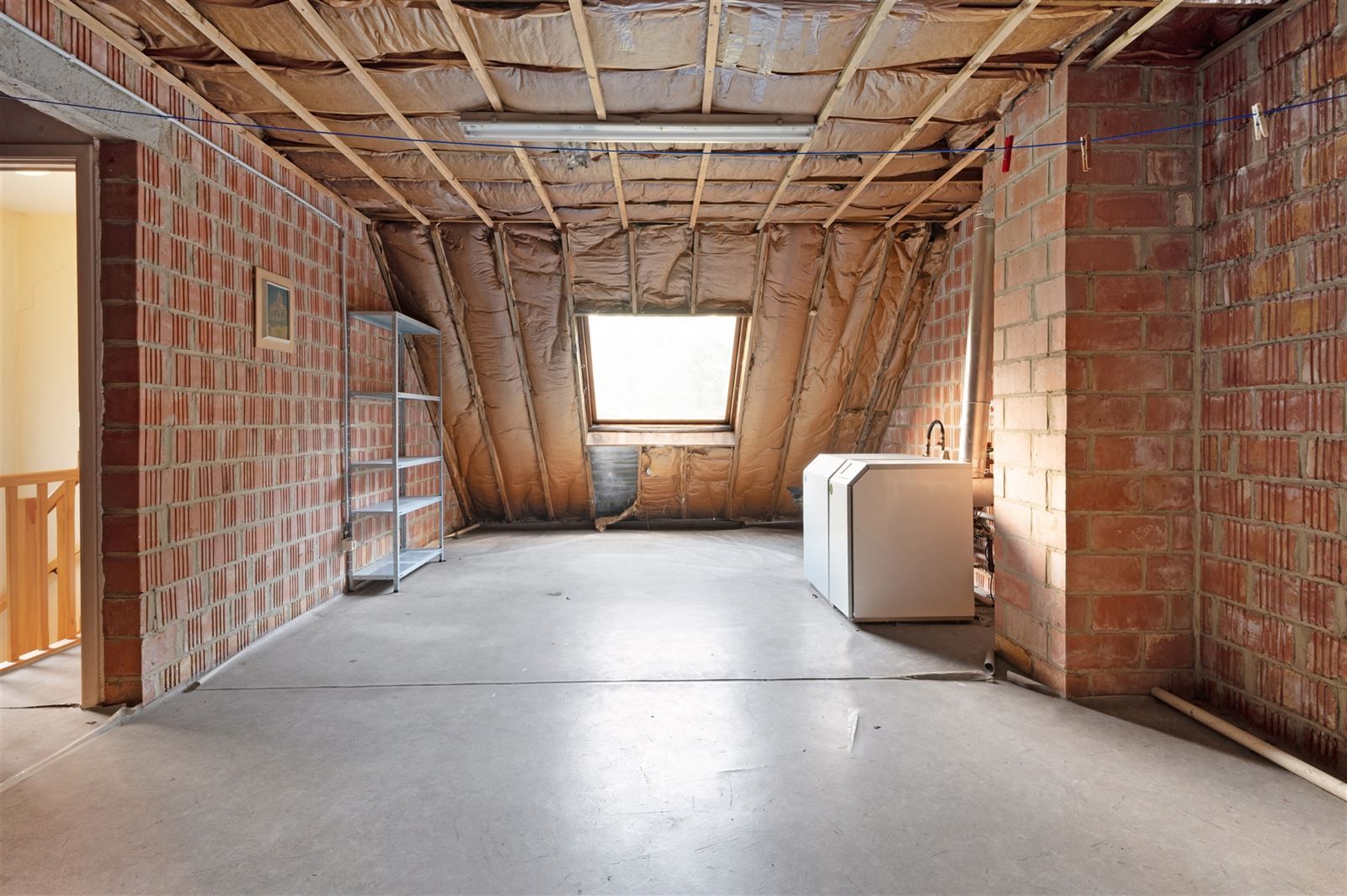 Lichtrijke woning met tuin en garage foto 11