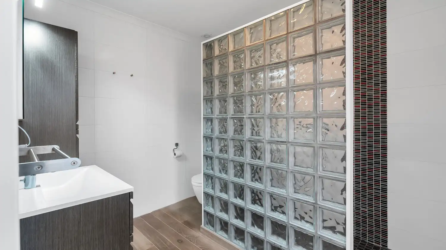 Instapklare rijwoning met tuin en terras in het landelijke Heers foto 11