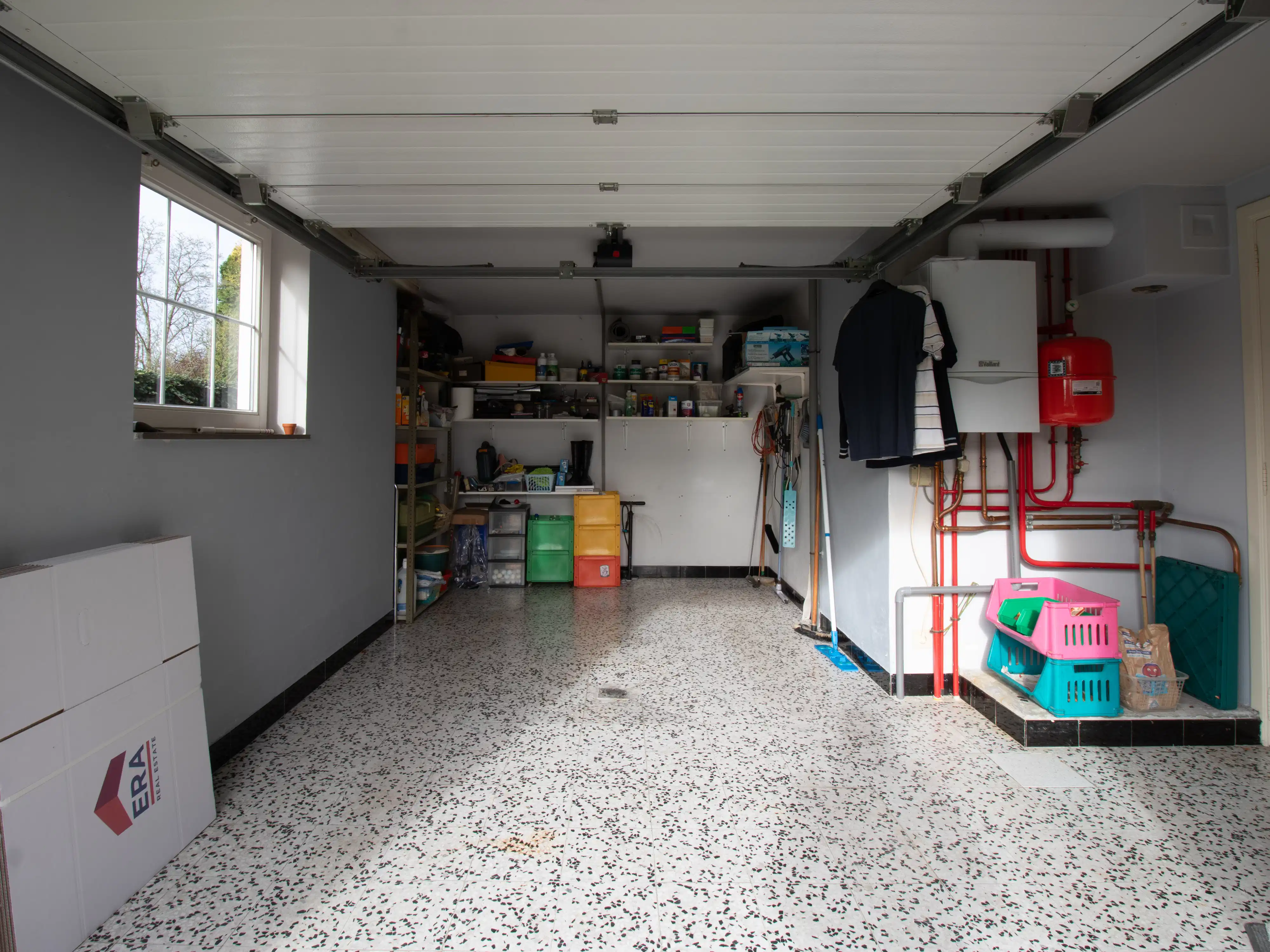 Goed gelegen woning met tuin en garage in Hove foto 9