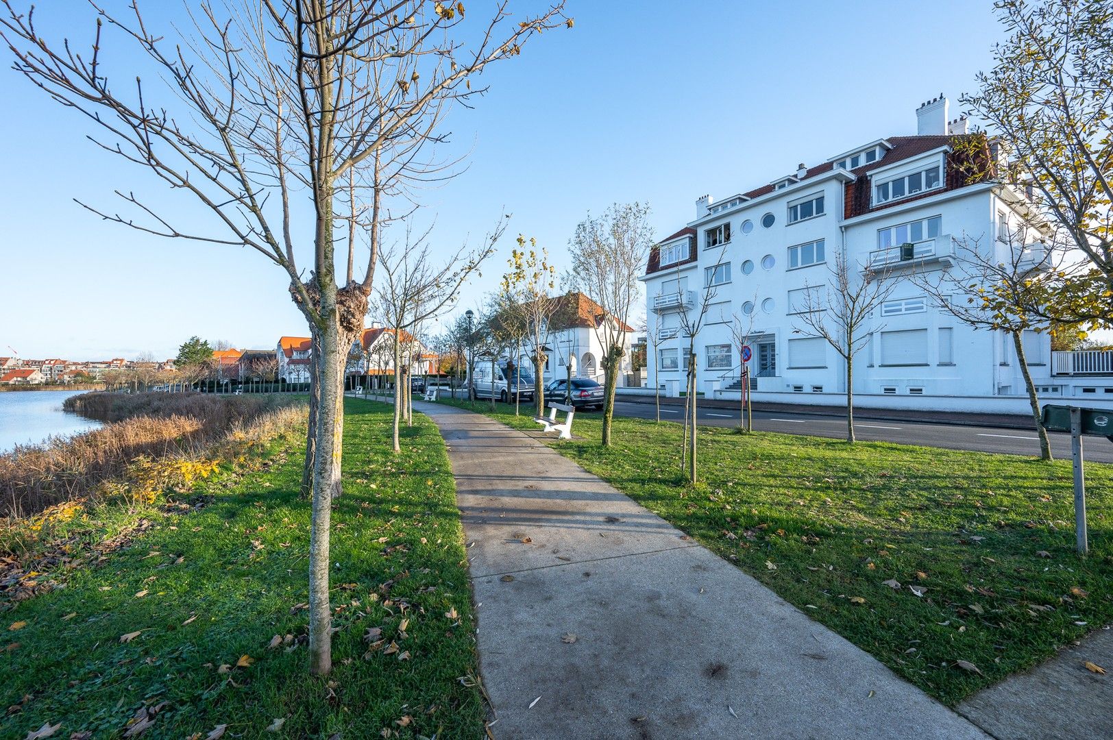 Magnifiek ruim appartement met prachtig frontaal zicht op het Zegemeer. foto 14