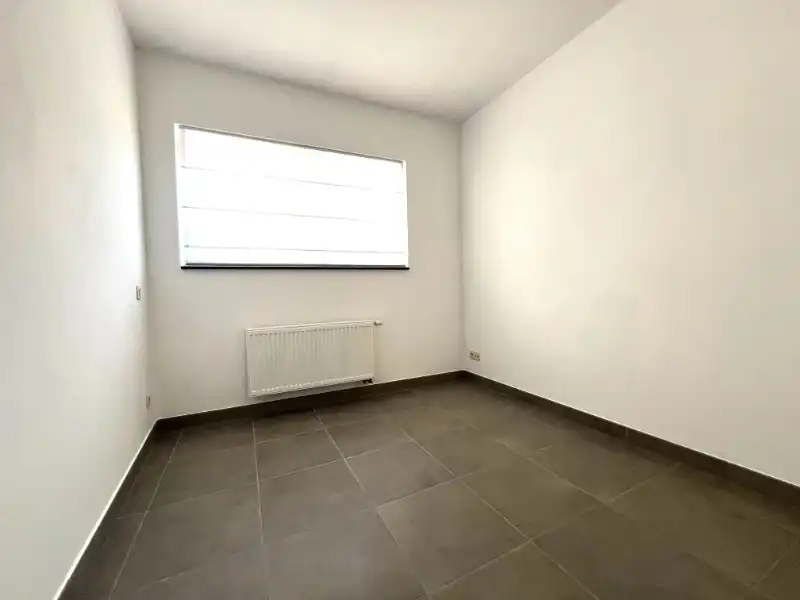 INSTAPKLAAR GELIJKVLOERSAPPARTEMENT bwjr 2010 MET ZUIDGERICHTE KOER foto 14