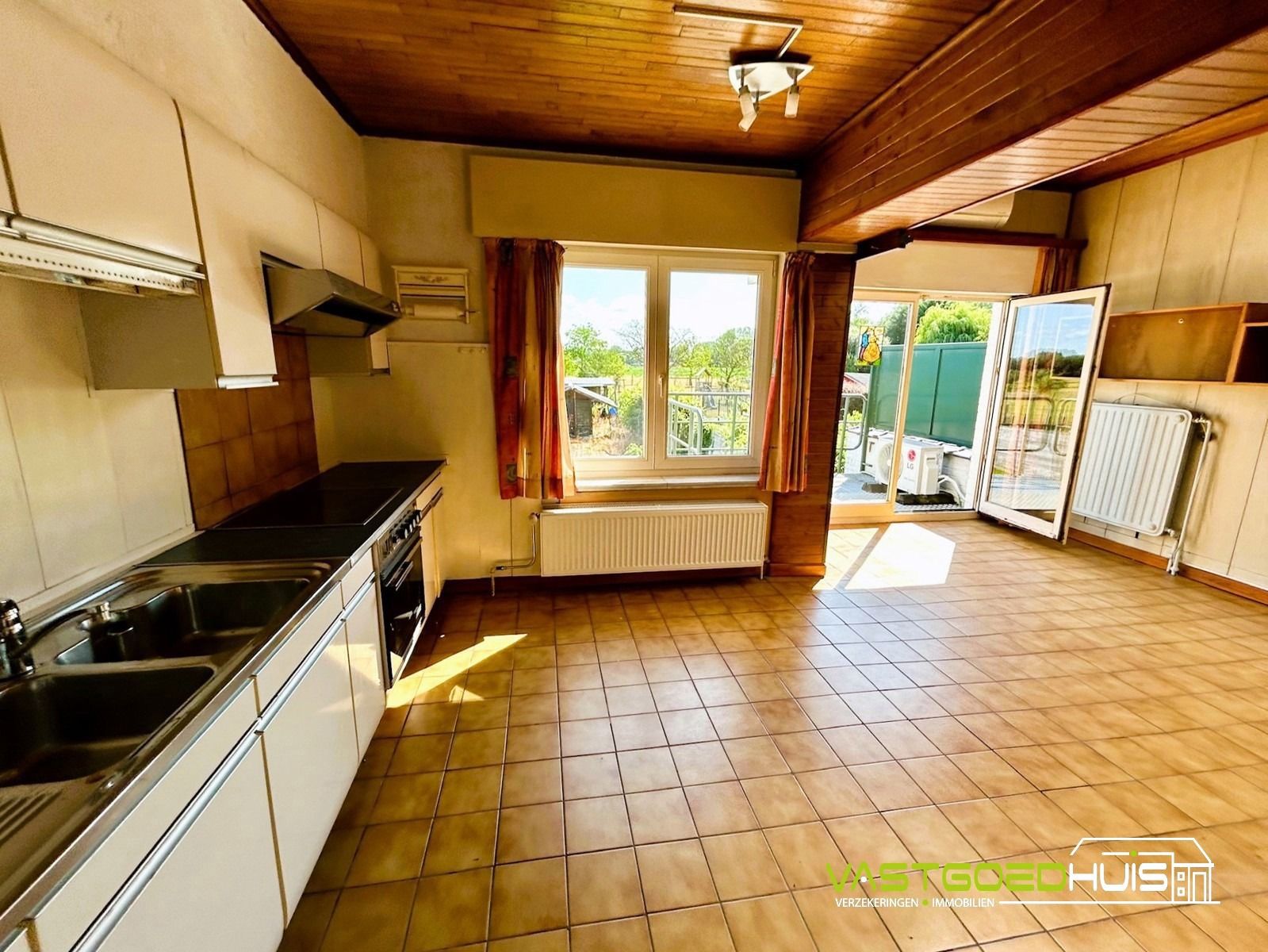 Karaktervolle bel-etagewoning met tuin en garage foto 10