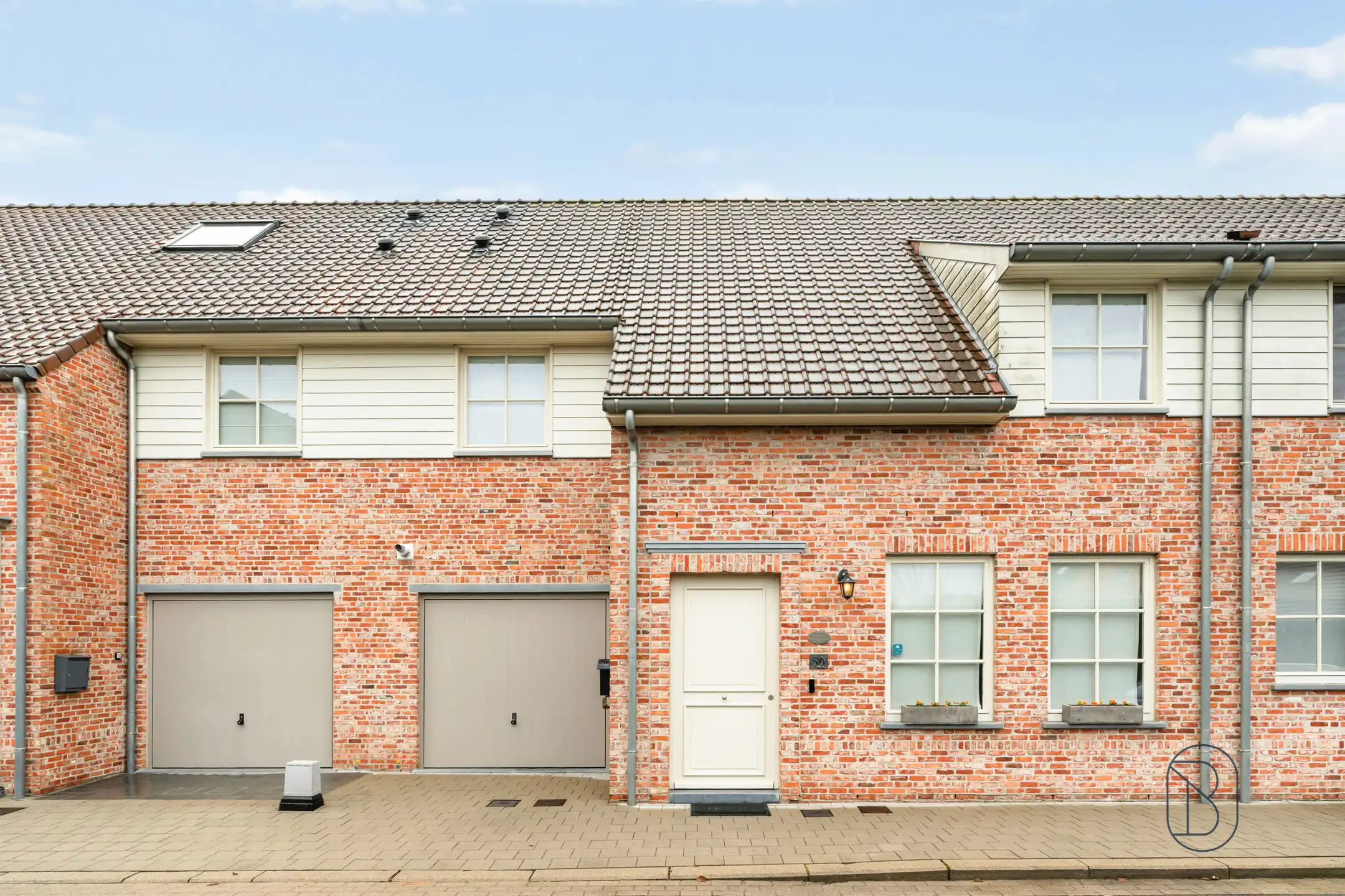 Instapklare energiezuinige woning met garage in Heule foto {{pictureIndex}}