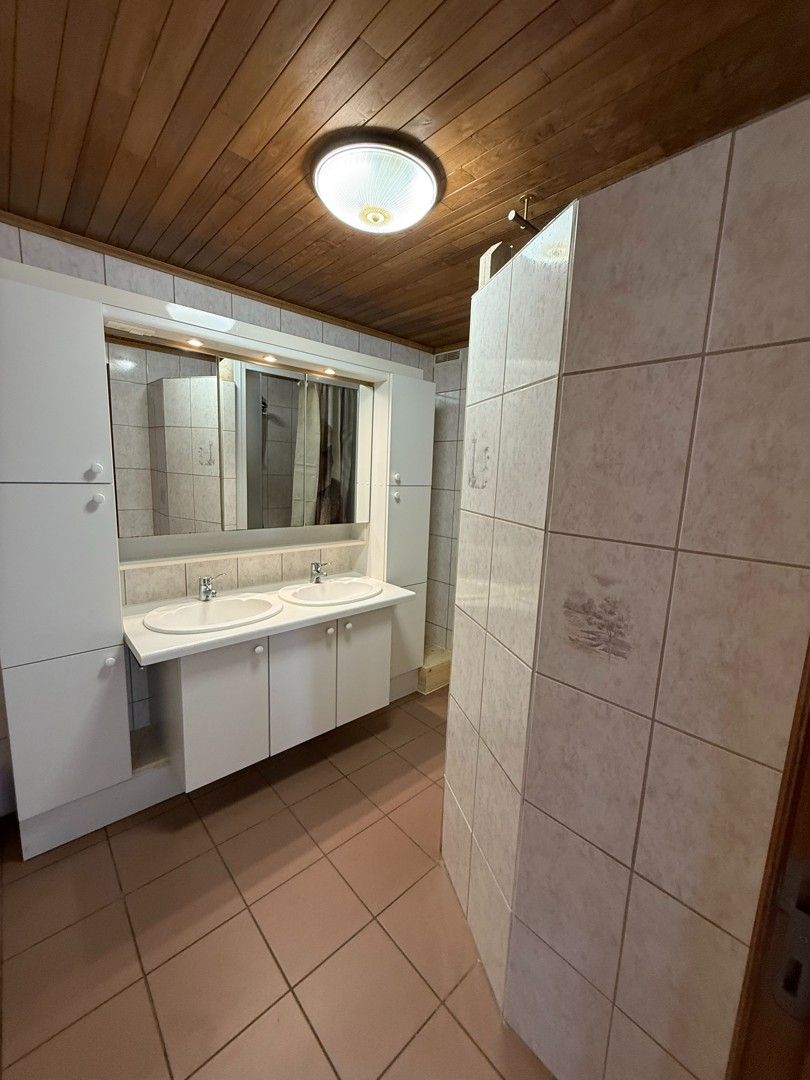 Rustig gelegen instapklaar appartement met 2 slaapkamers te Diepenbeek. foto 9