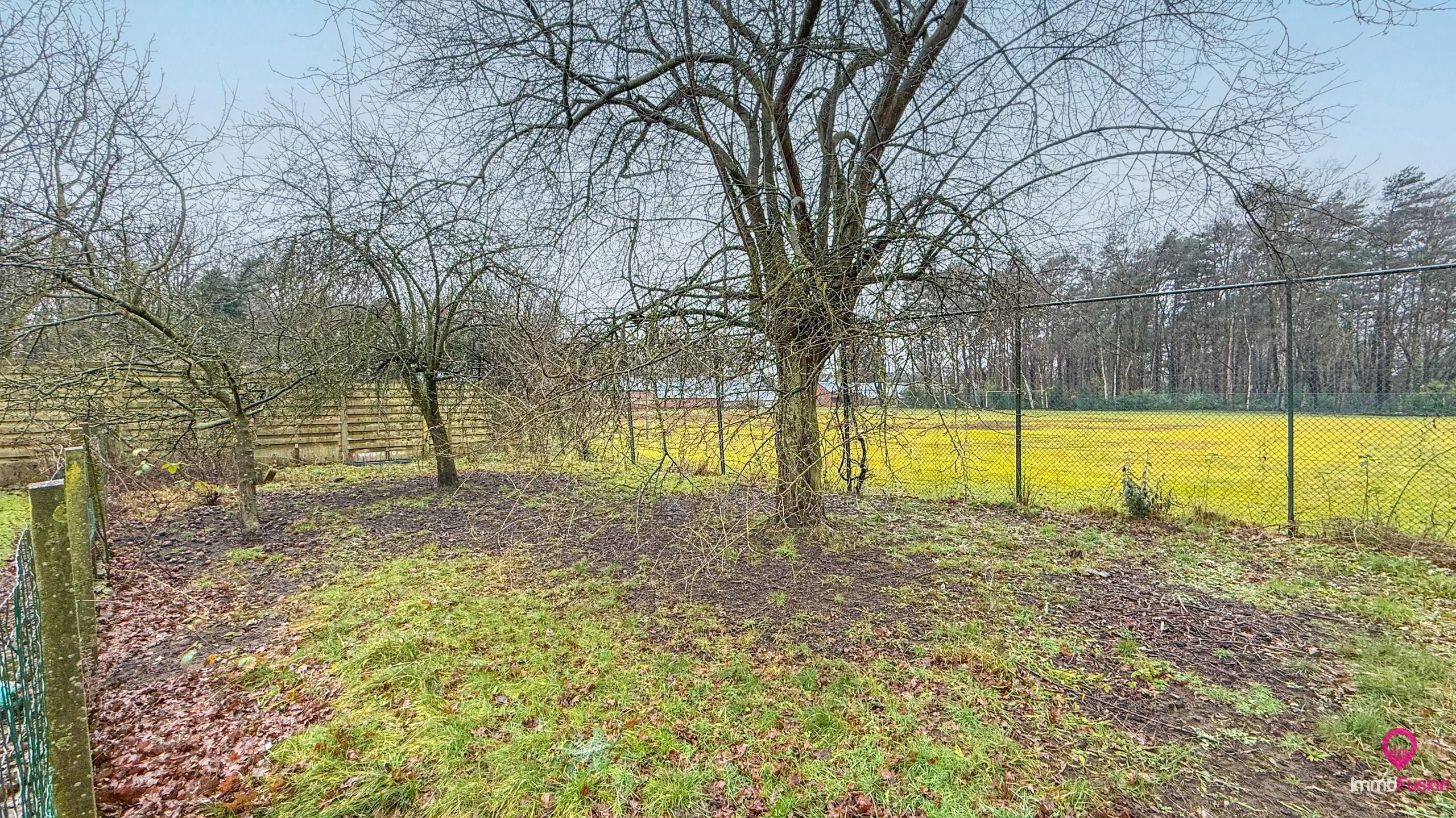 Gezellige woning met 3 slaapkamers en prachtige tuin! foto 43