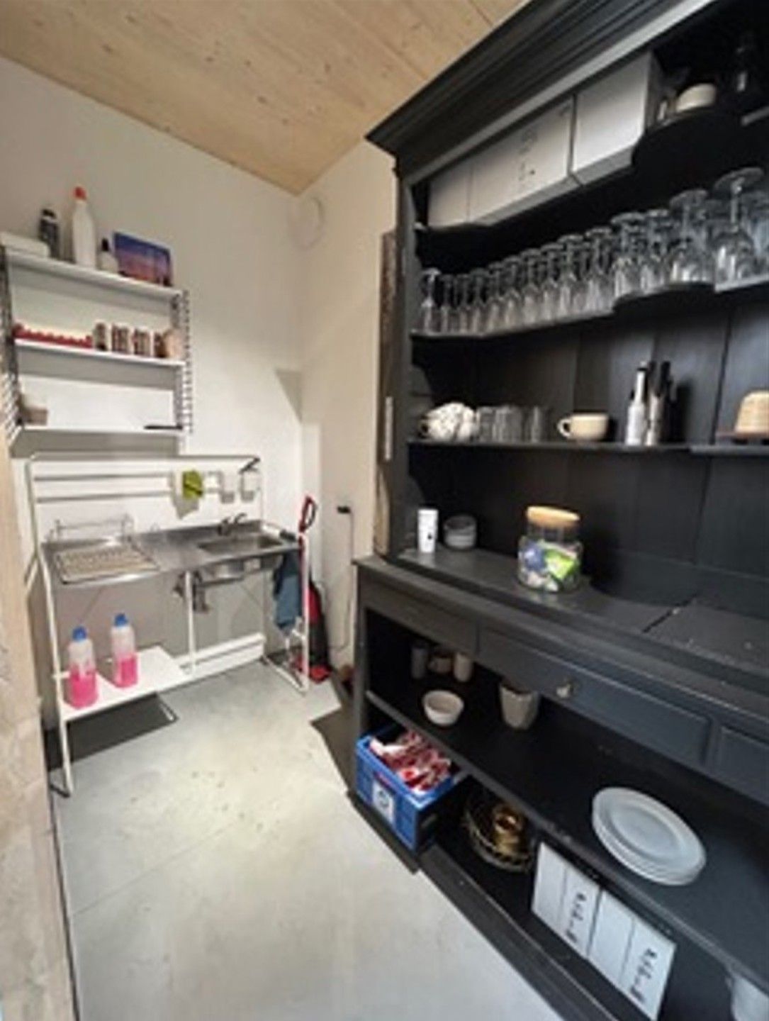 Te huur: Showroom/atelier van ca. 190 m² in Sint-Niklaas foto 7