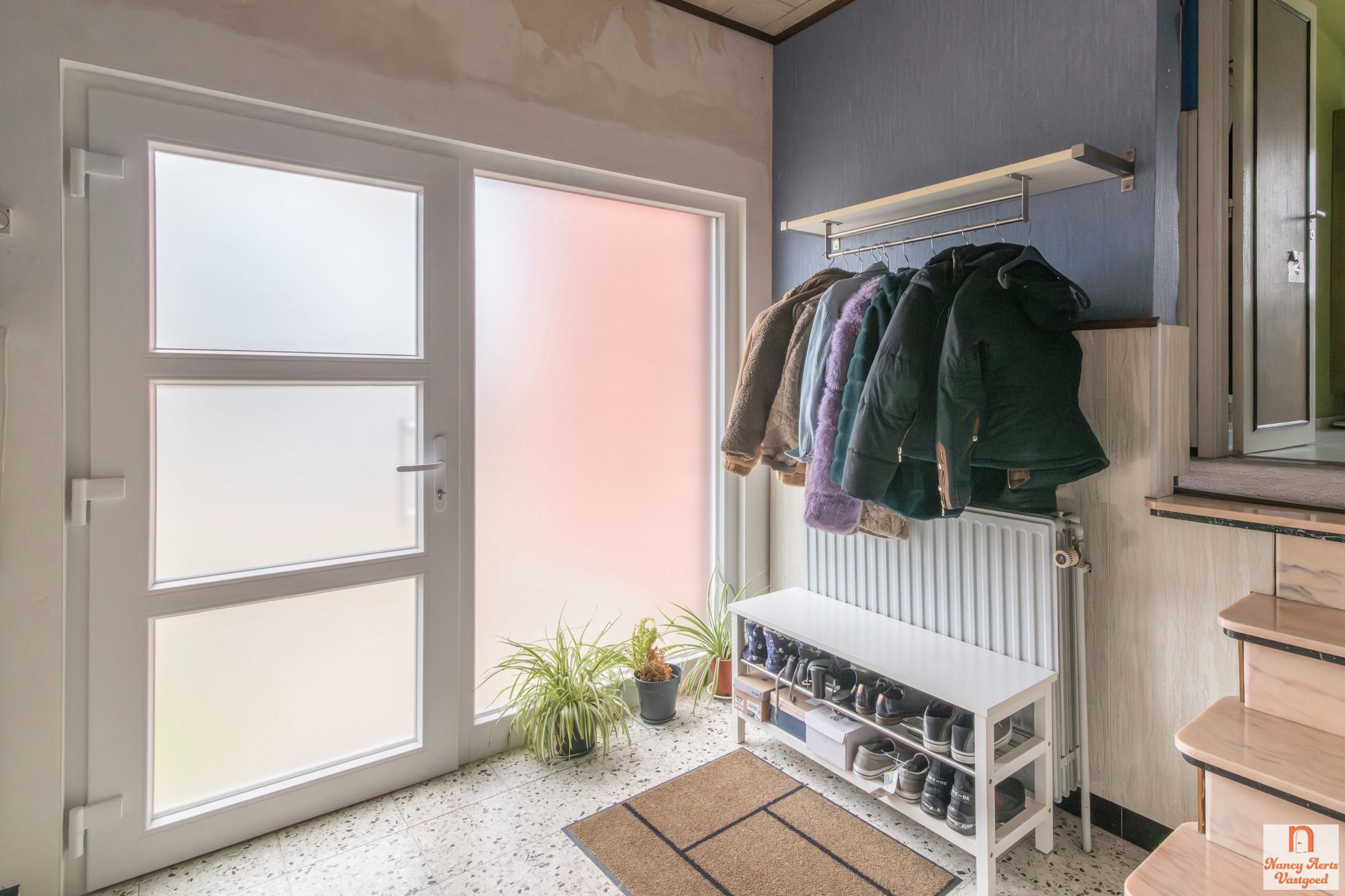 Split-level woning met veel ruimte en potentieel foto 27