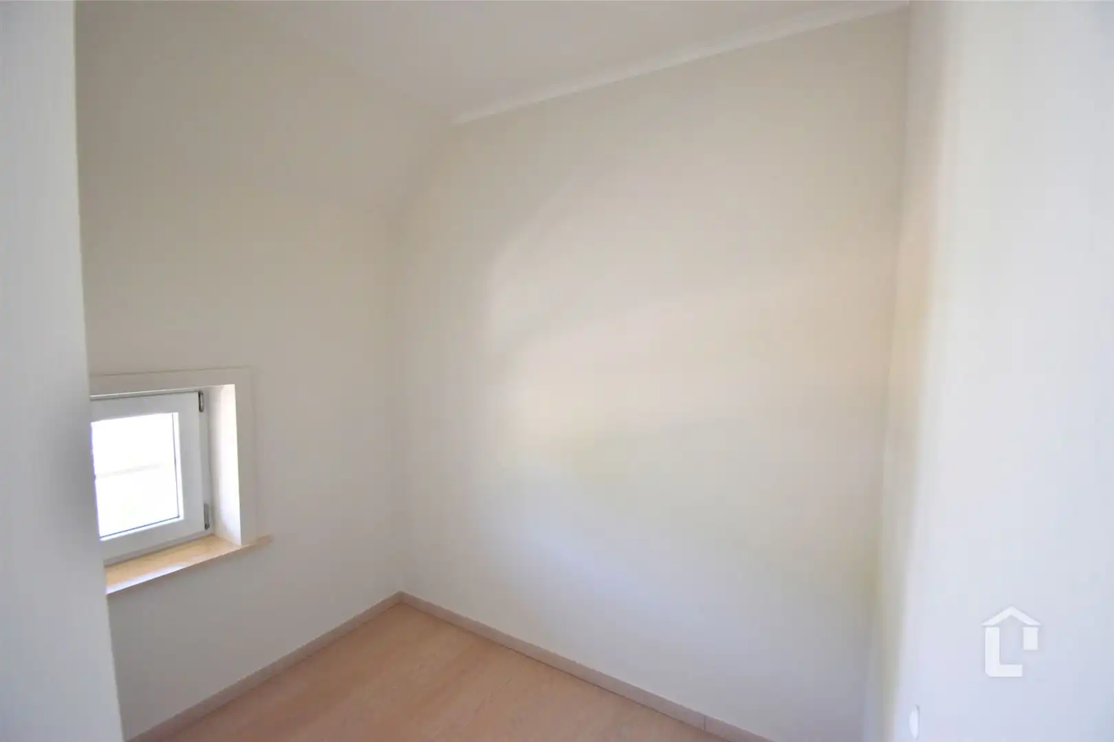 Recent 2 slaapkamer appartement in centrum Nazareth foto 9