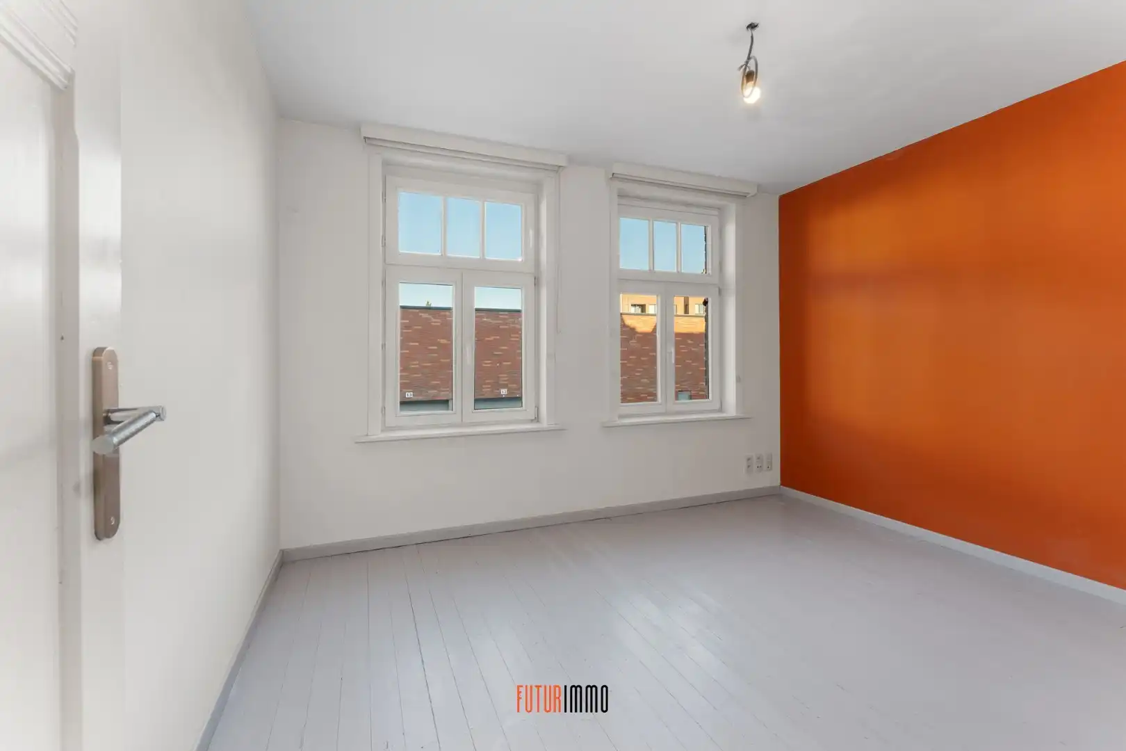 Karaktervolle stadswoning met authentieke gevel foto 14