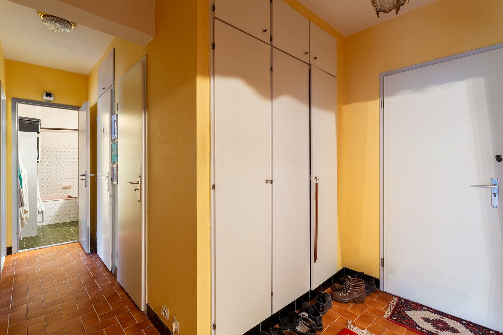 2 slaapkamer appartement met veel lichtinval foto 10