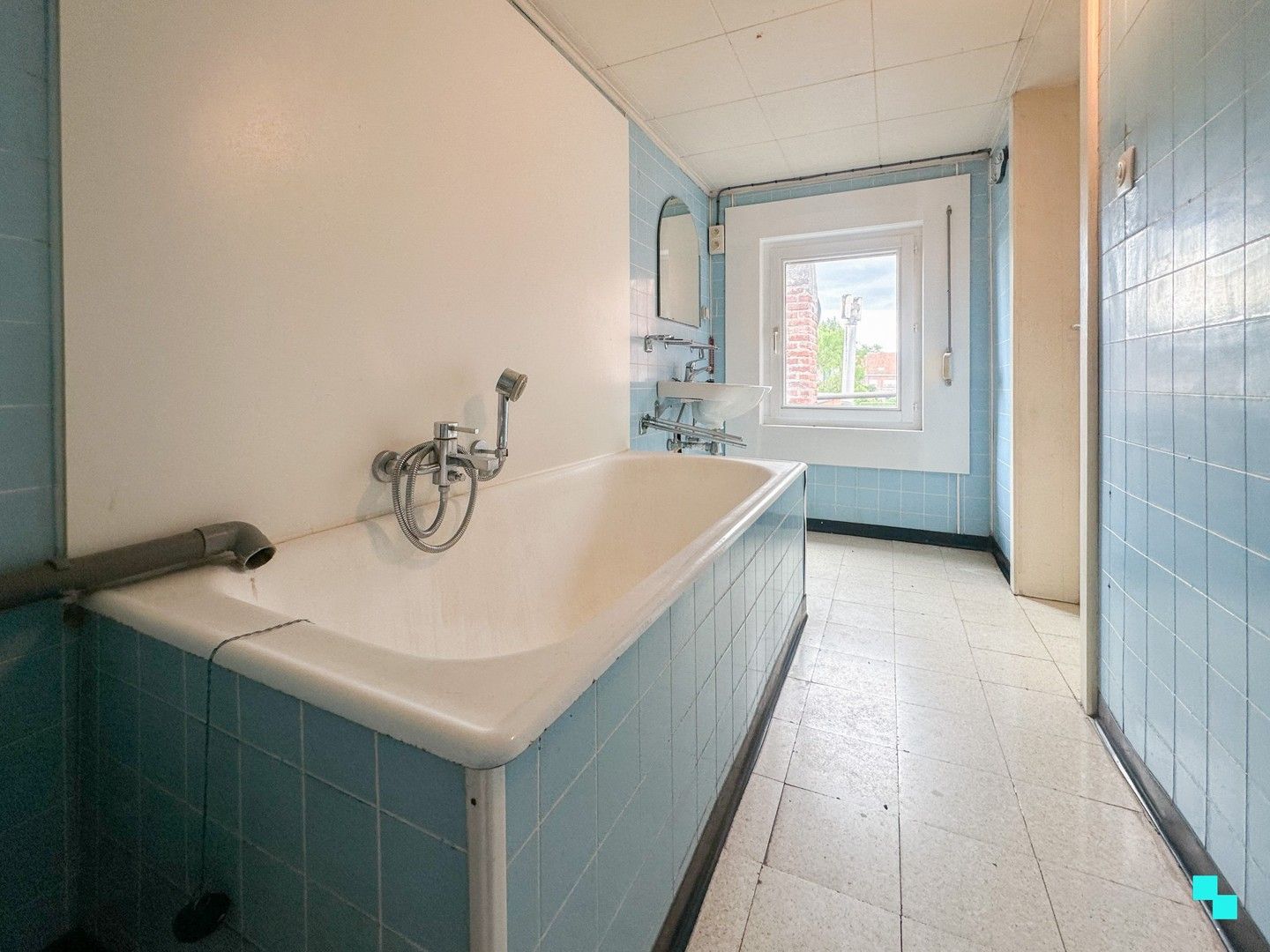 Te renoveren woning te Emelgem foto 18