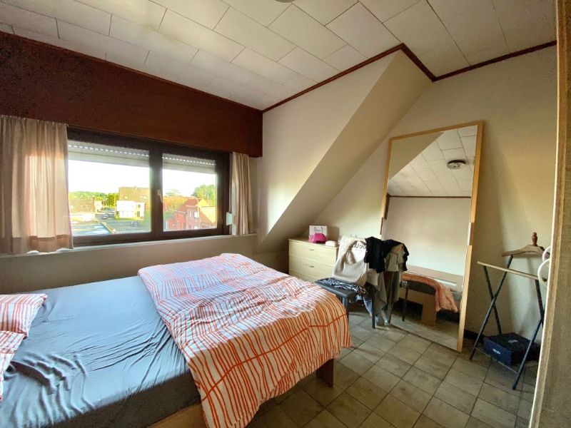 LICHTRIJK EENSLAAPKAMERAPPARTEMENT TE ZELZATE foto 4