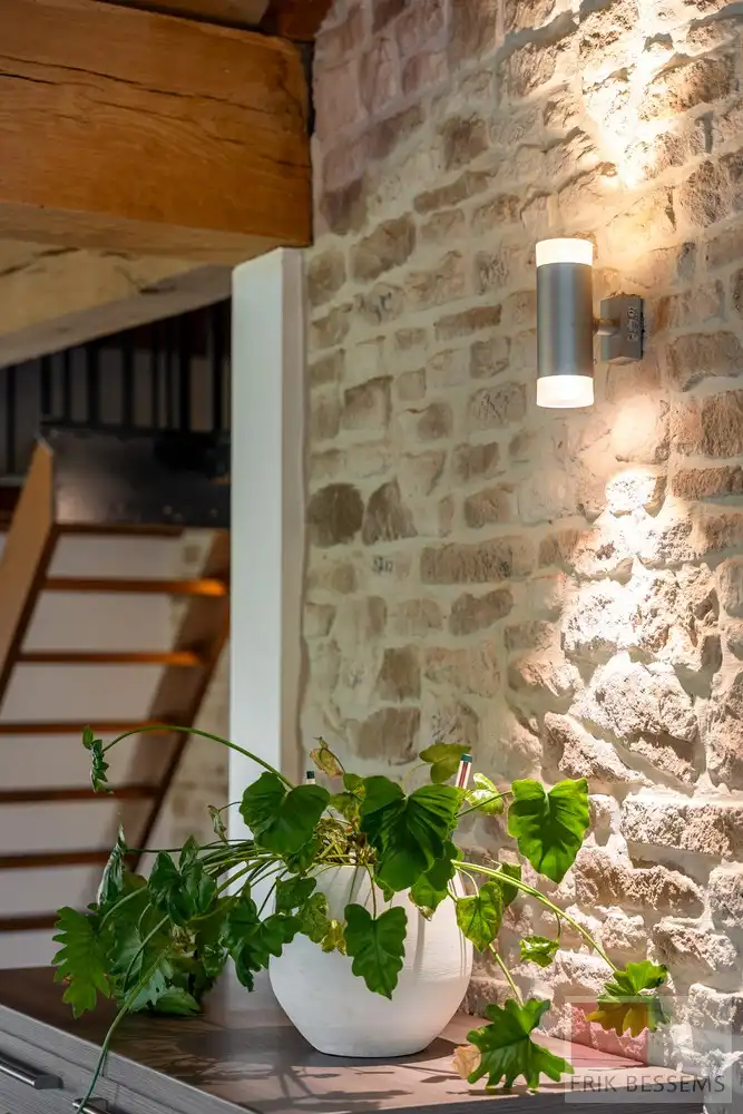 Indrukwekkend en uiterst charmant vakwerk landhuis, Veurs 31 te Sint-Martens-Voeren hartje Voerstreek. foto 21