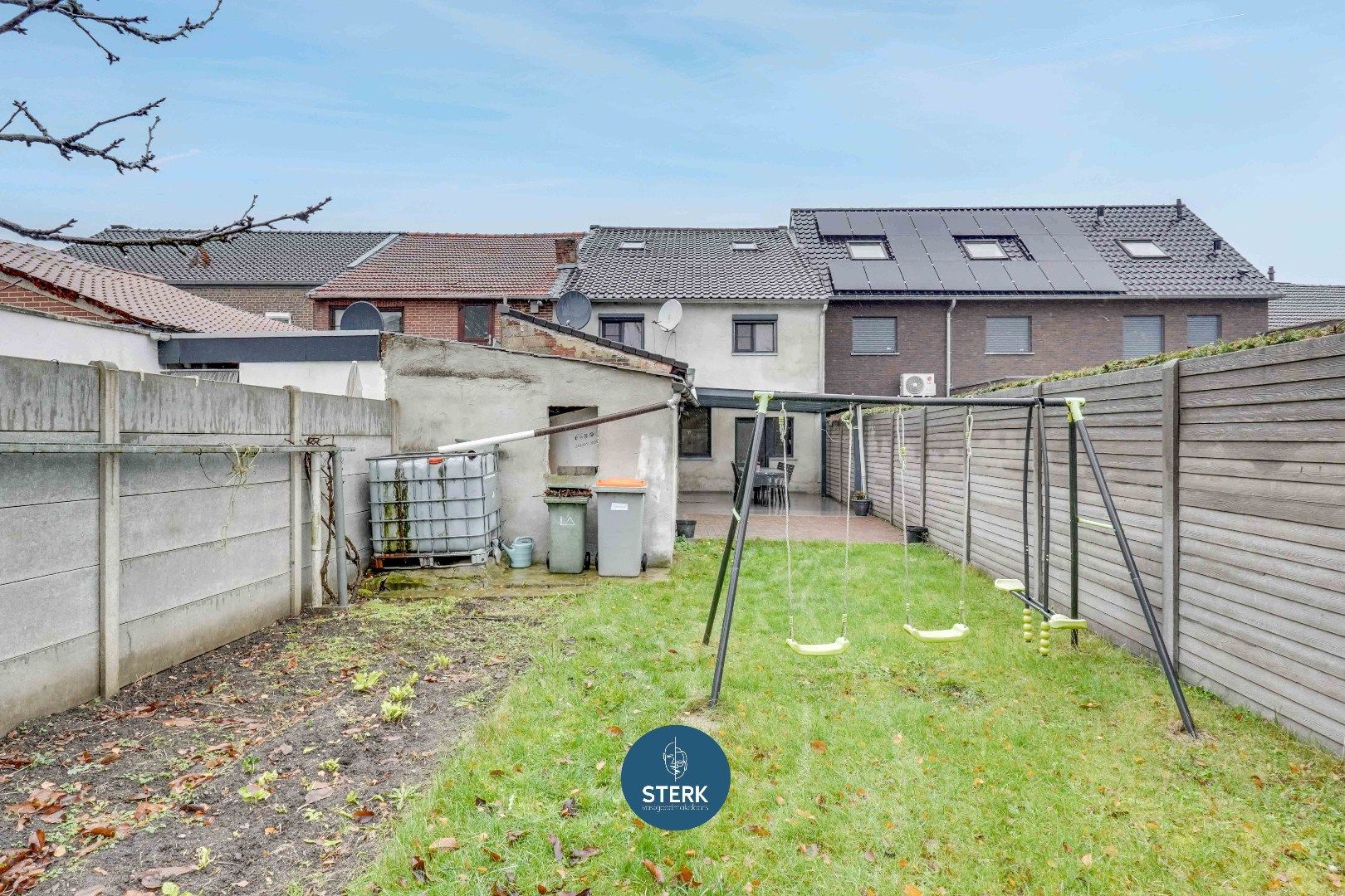 INSTAPKLARE GEZINSWONING MET 4 TOT 5 SLPKS NABIJ CENTRUM MAASMECHELEN !  foto 3