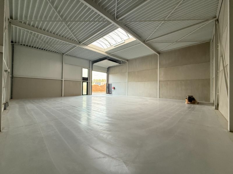 Nieuwbouw KMO loodsen tussen Antwerpen, Brussel en Gent foto 5