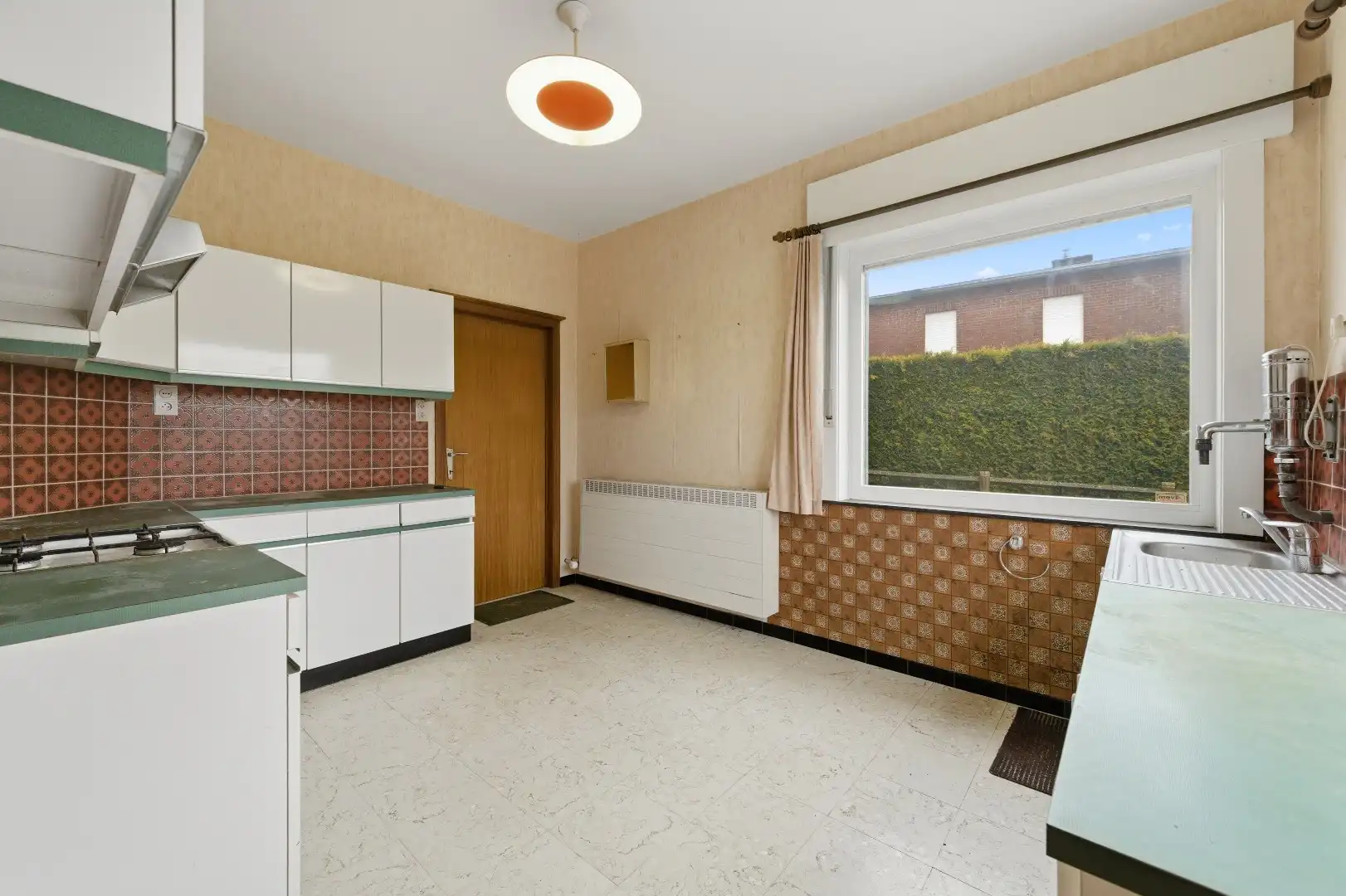 Te renoveren open bebouwing met veel ruimte en oppervlakte te Lubbeek foto 10