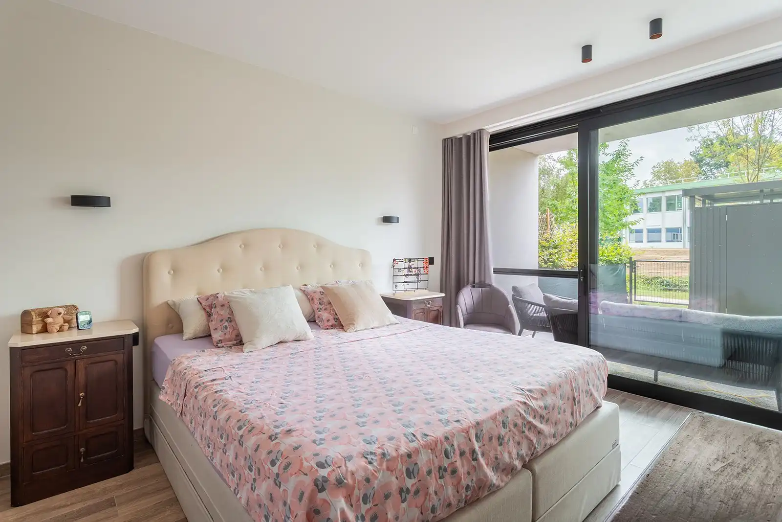 Stijlvol nieuwbouwappartement in idyllisch binnengebied foto 19